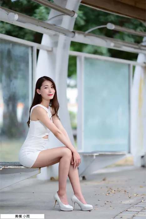[Mzsock] NO.096 Xiaoyu off-shoulder dress, high heels, beautiful legs, outdoor shot street photography#[100P]-5