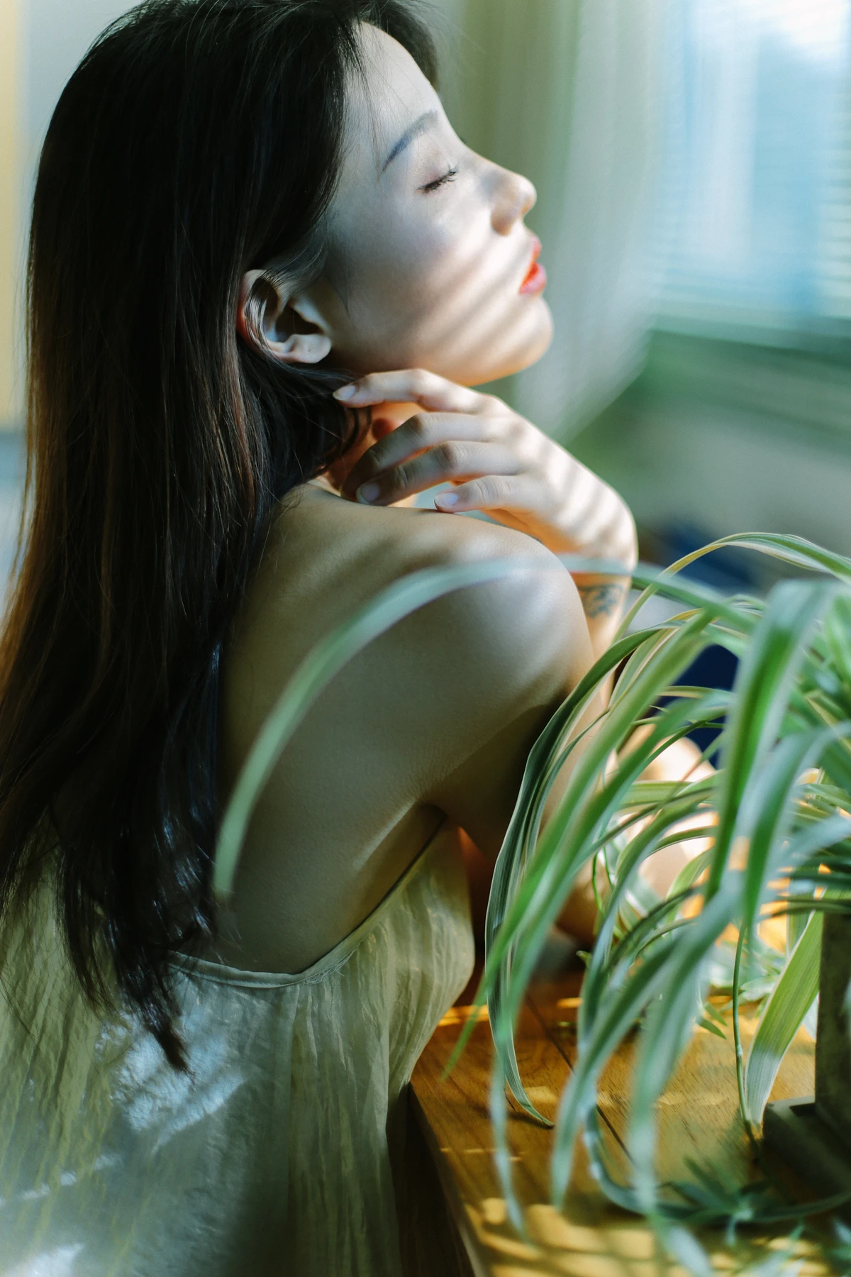 [YITUYU] 2022.12.16 Vol.2691 – Light and Shadow stamen#[38P]-2