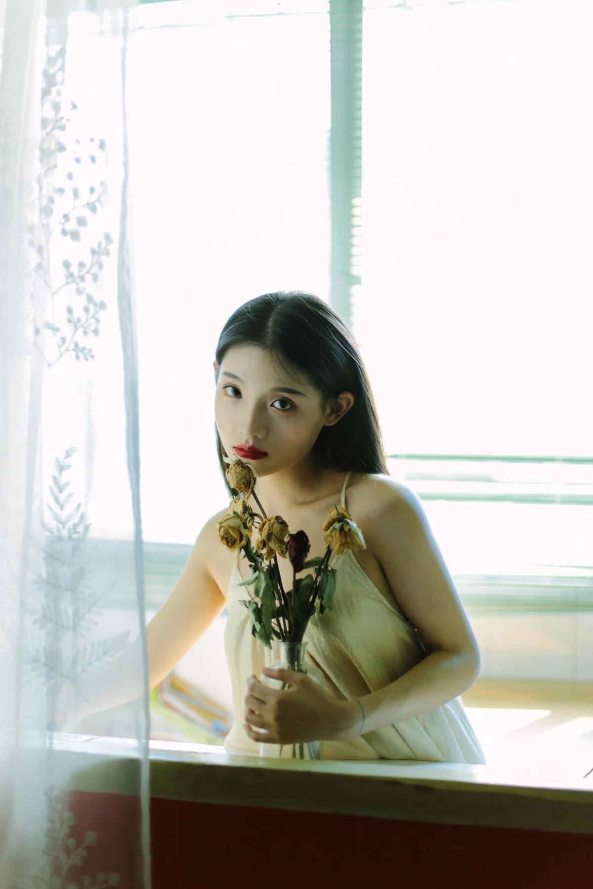 [YITUYU] 2022.12.16 Vol.2691 – Light and Shadow stamen#[38P]-4