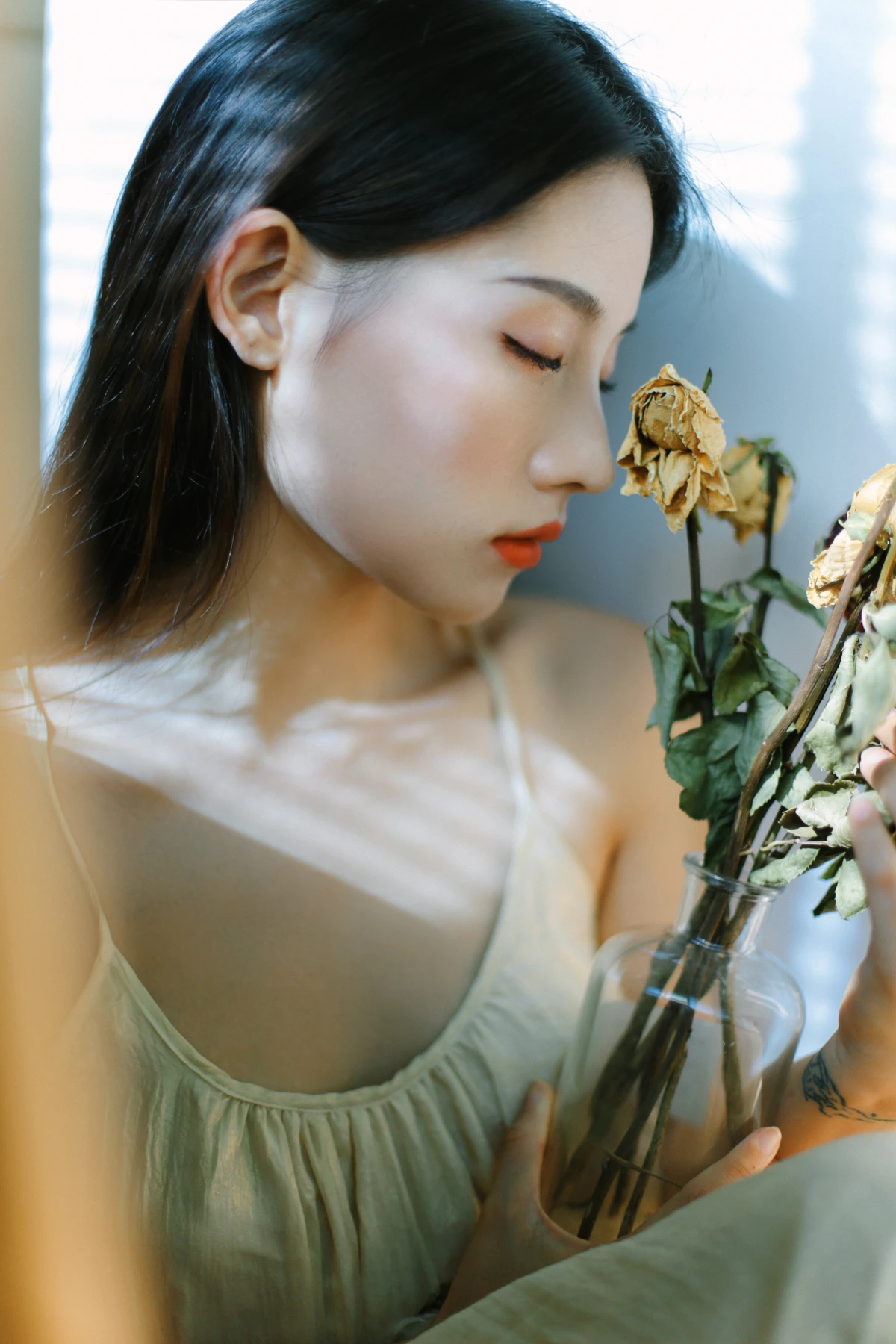 [YITUYU] 2022.12.16 Vol.2691 – Light and Shadow stamen#[38P]-9