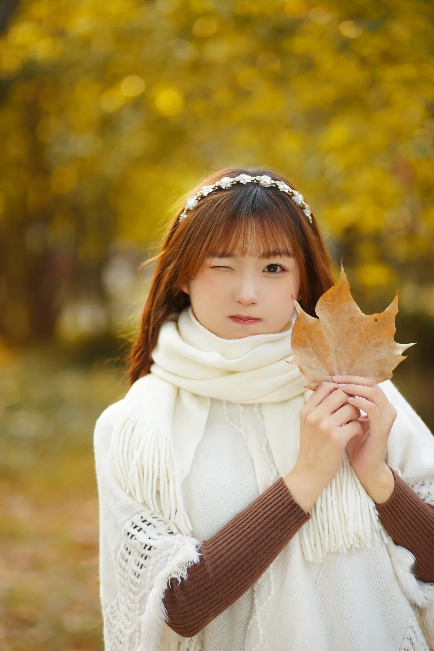 [YITUYU] 2022.12.04 Vol.2600 – Be the heartbeat girl of autumn #[27P]-1
