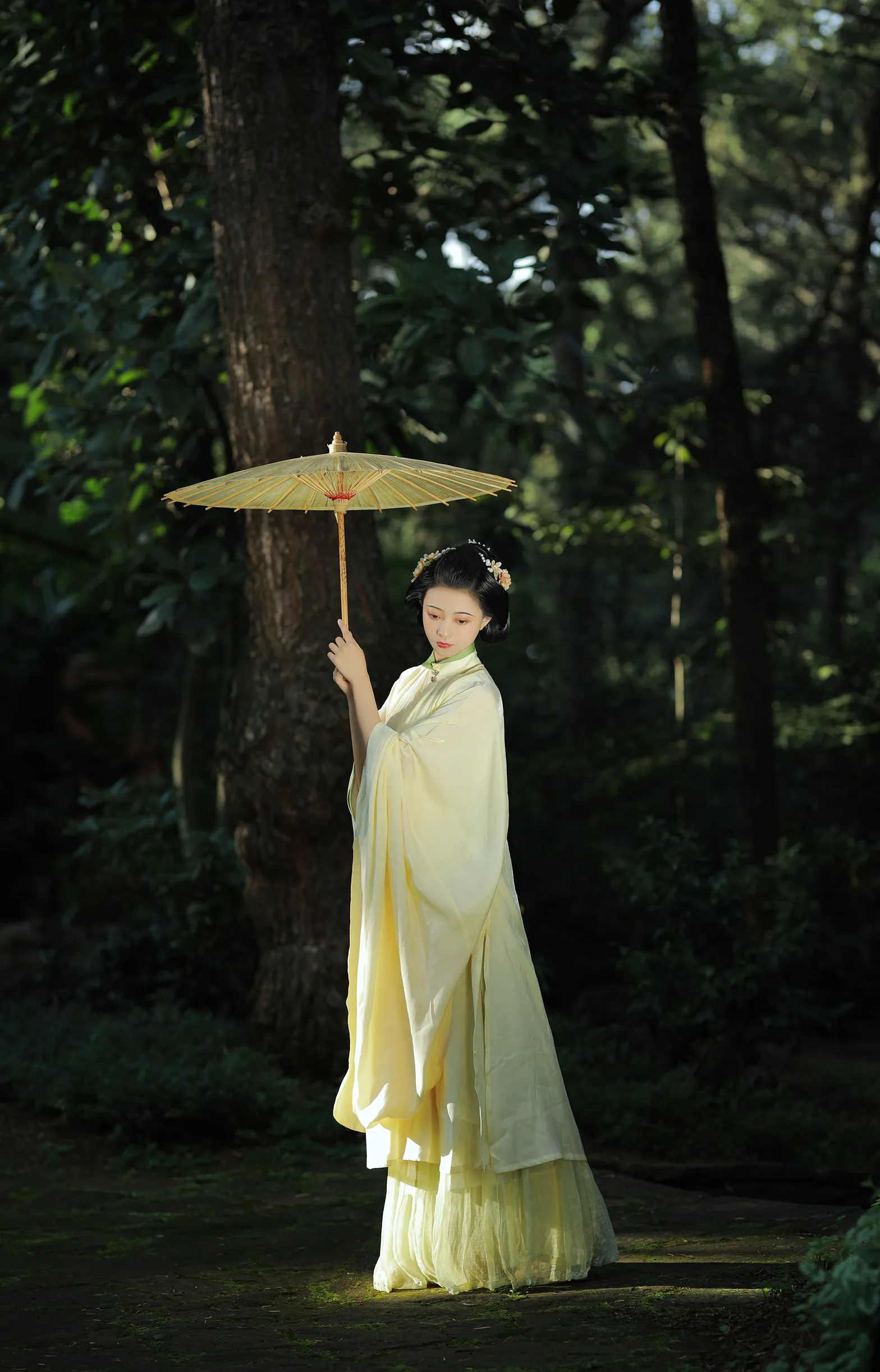 [YITUYU] 2022.11.30 Vol.2561 – Light Spring Mountain YunFleur#[40P]-4