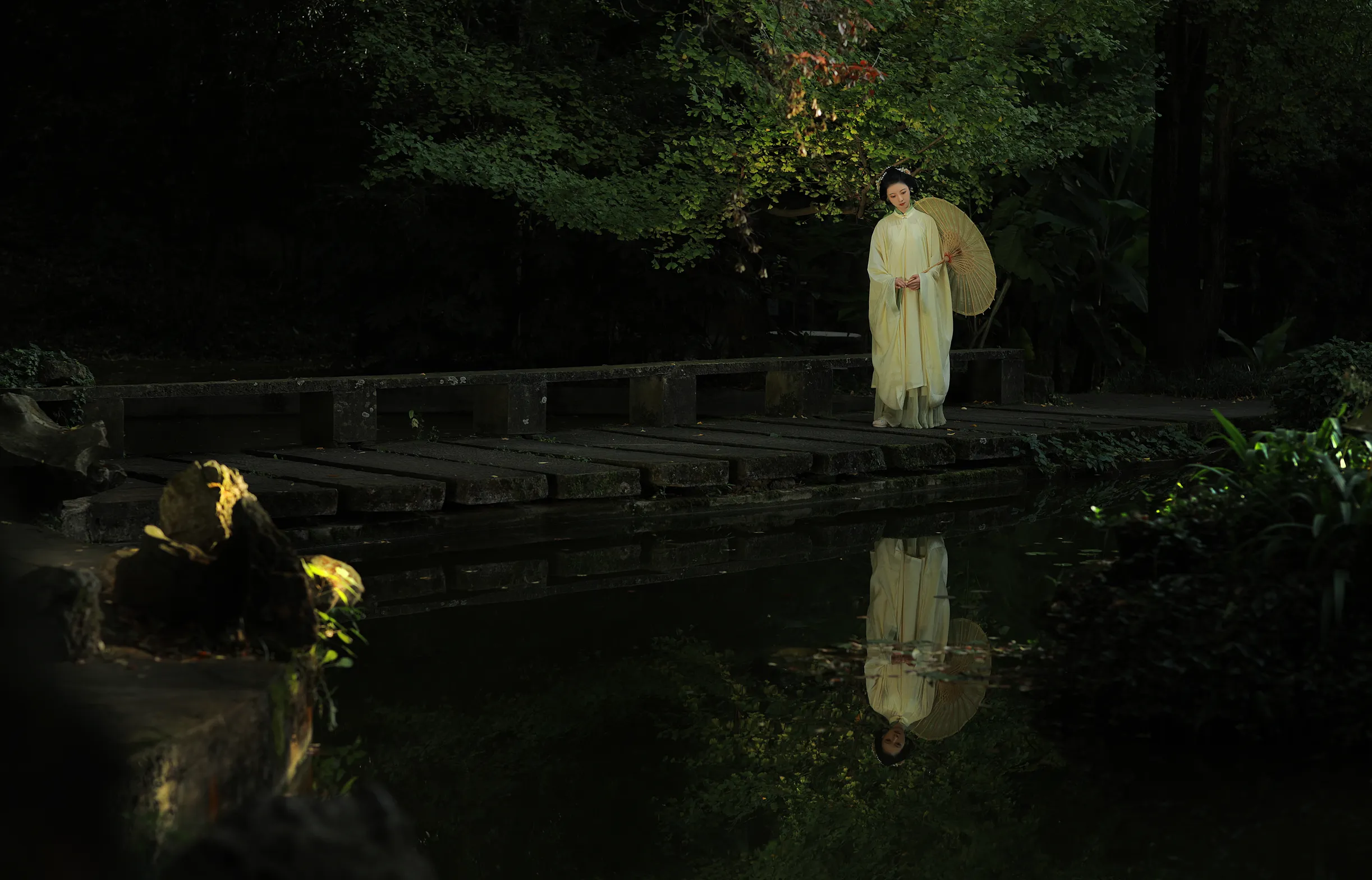 [YITUYU] 2022.11.30 Vol.2561 – Light Spring Mountain YunFleur#[40P]-5