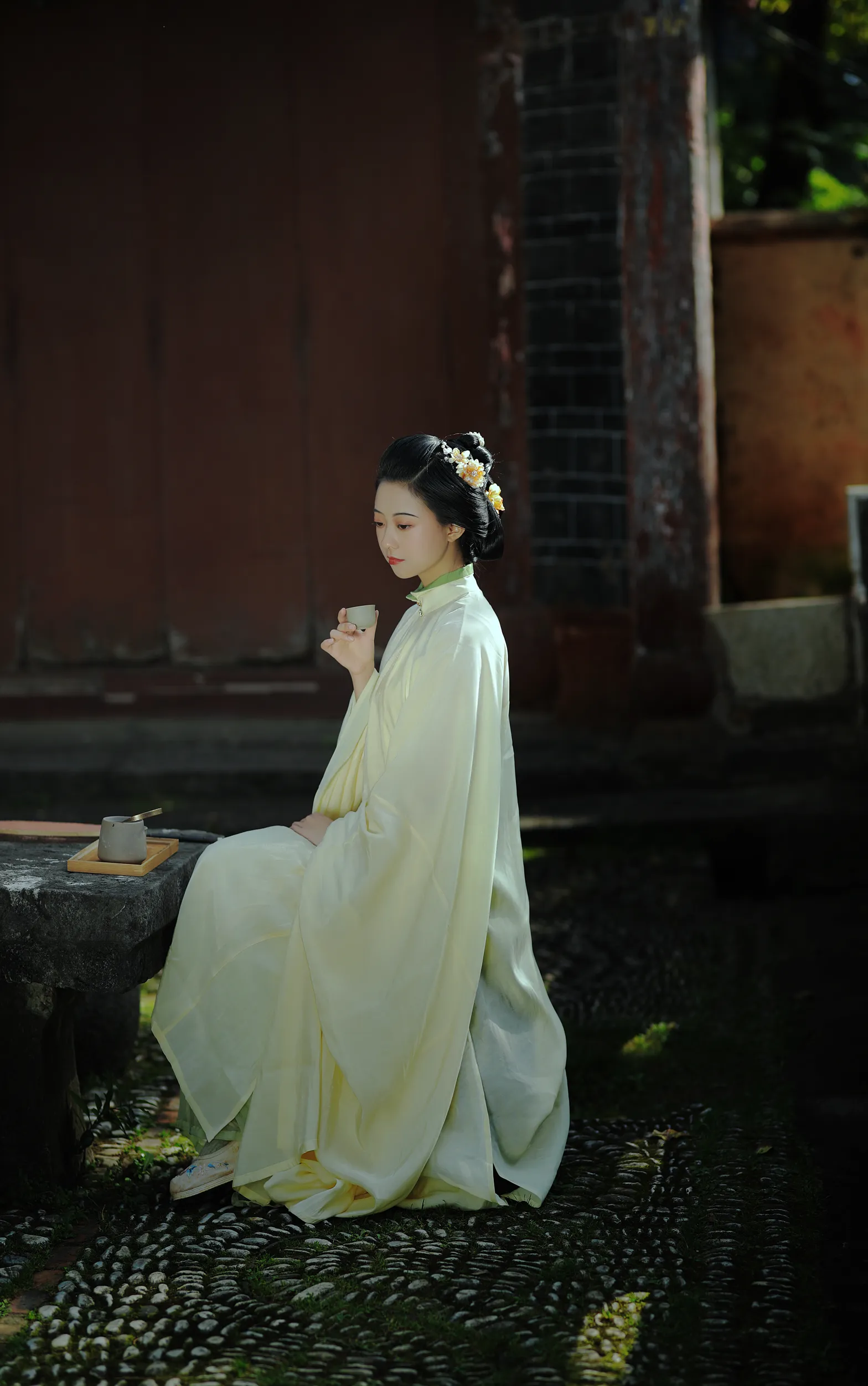 [YITUYU] 2022.11.30 Vol.2561 – Light Spring Mountain YunFleur#[40P]-1