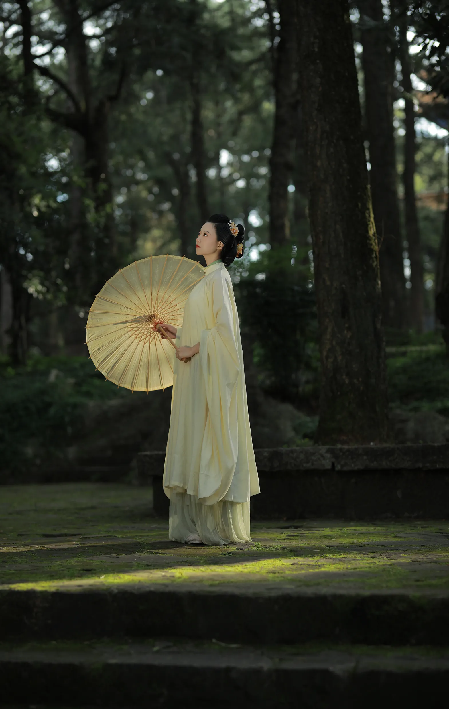 [YITUYU] 2022.11.30 Vol.2561 – Light Spring Mountain YunFleur#[40P]-7