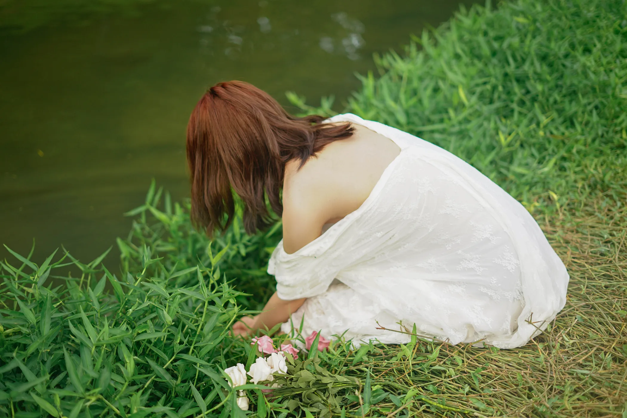 [YITUYU] 2022.12.01 Vol.2572 – Playing by the river Yang Xinying#[22P]-3