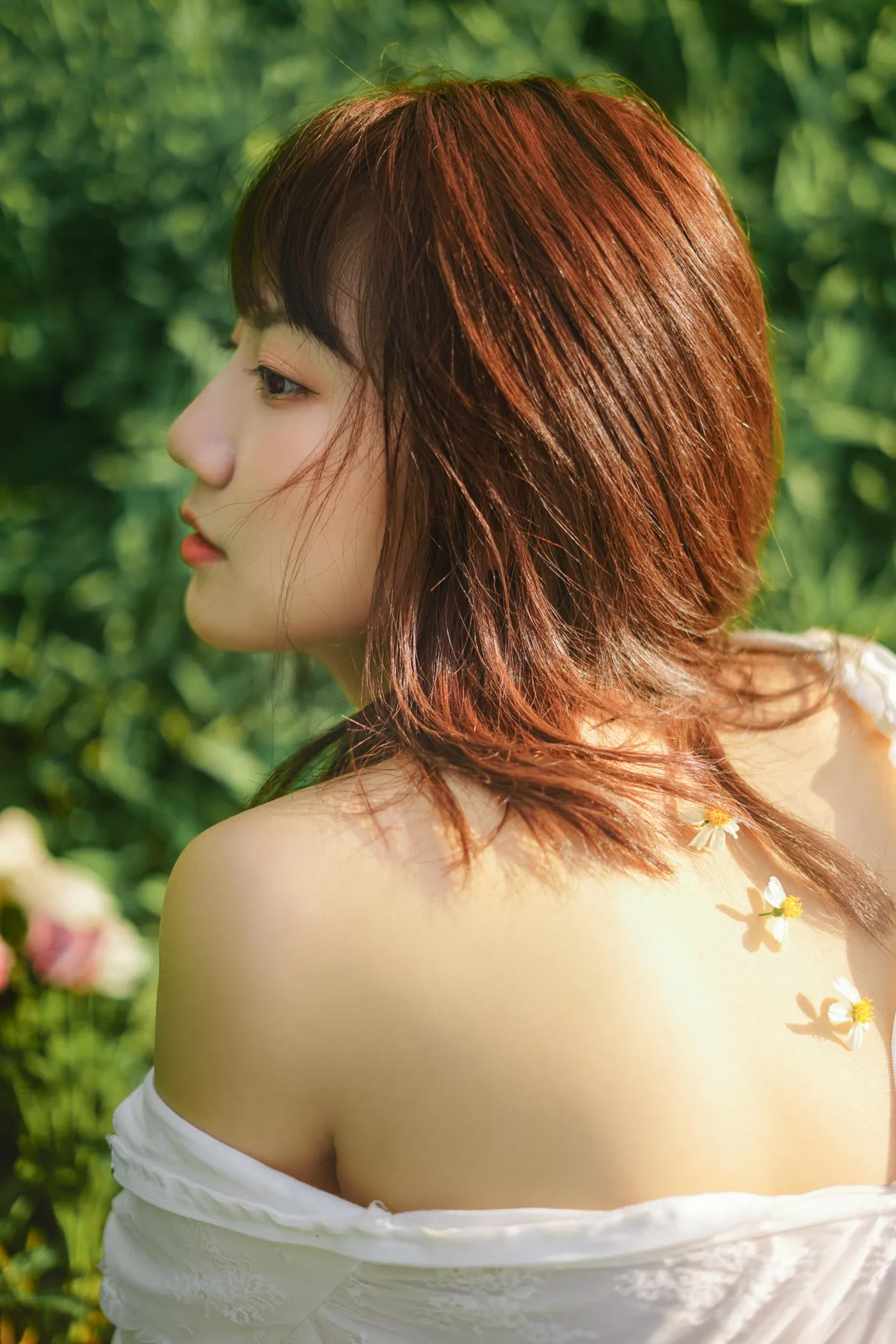 [YITUYU] 2022.12.01 Vol.2572 – Playing by the river Yang Xinying#[22P]-9