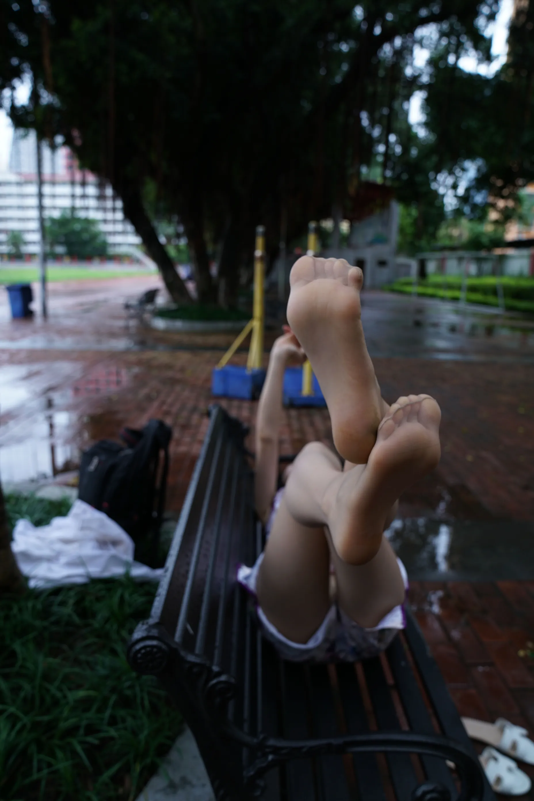 [Mzsock] NO.002 Xiaoshi, a male doctor, works part-time as a model with silky feet street photography#[94P]-10