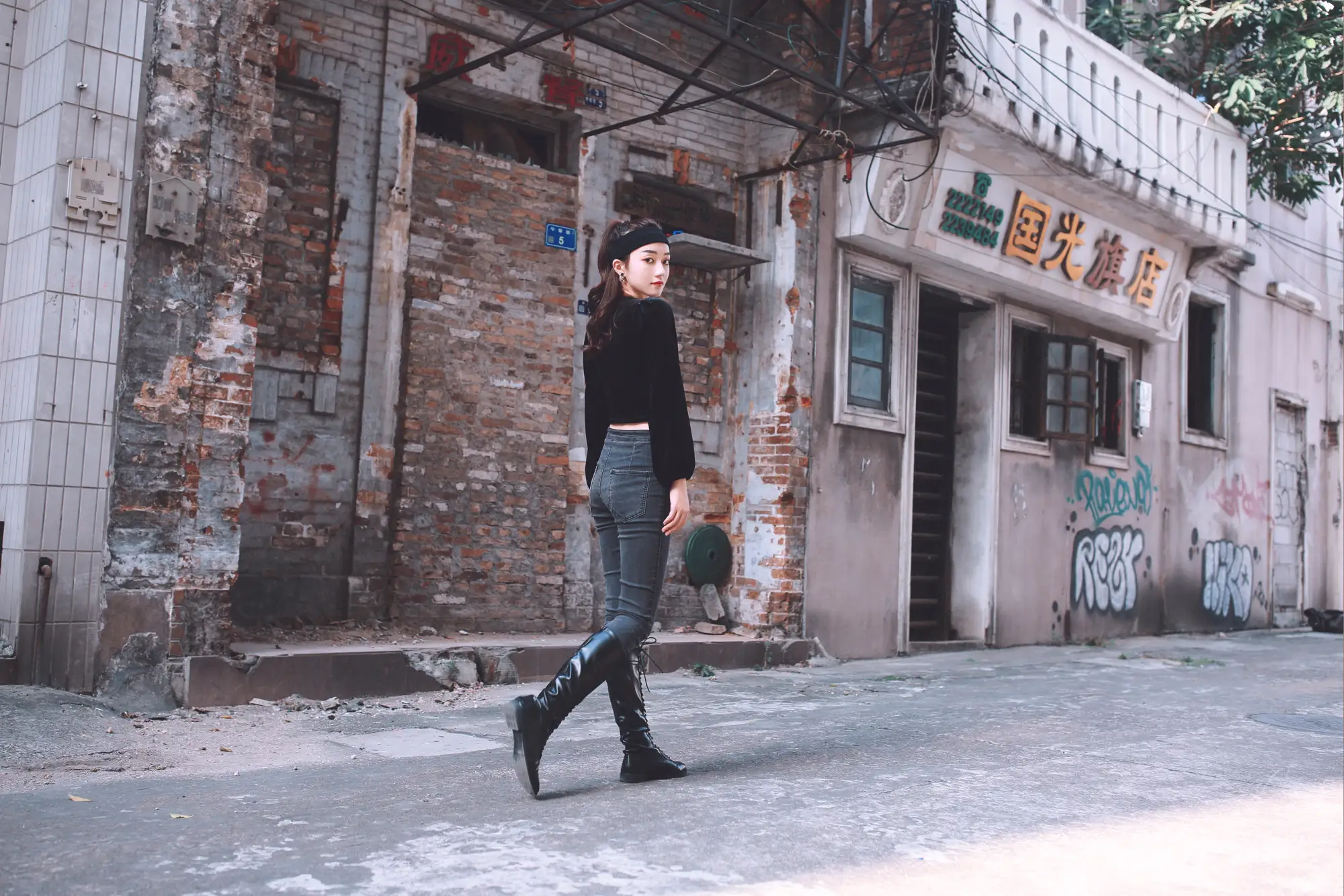 [YITUYU] 2022.09.05 Vol.1875 – Old Street Bugs#[42P]-6