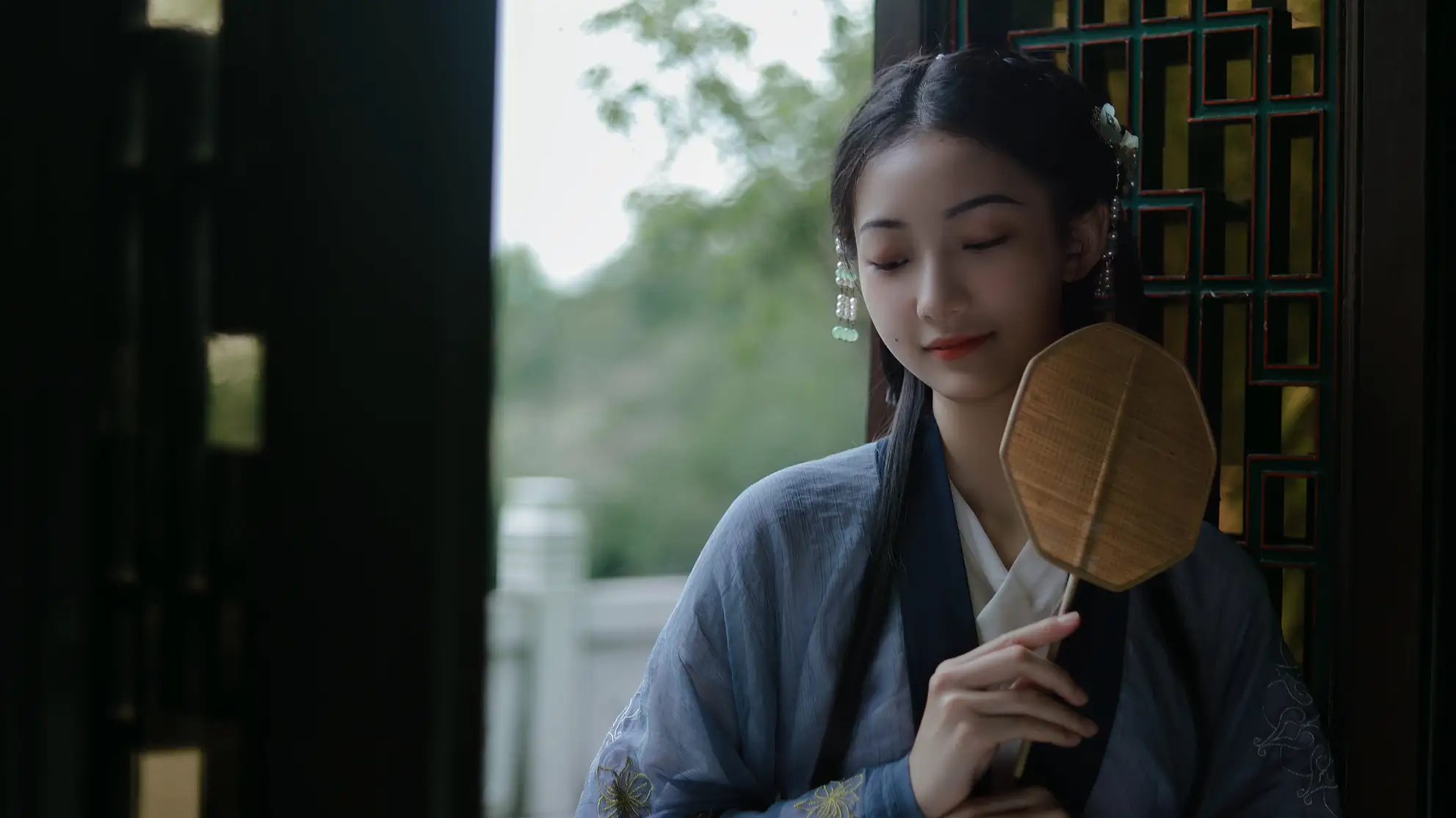 [YITUYU] 2022.09.13 Vol.1942 – Misty Rain Jiangnan Classmate Xiaodai#[21P]-1