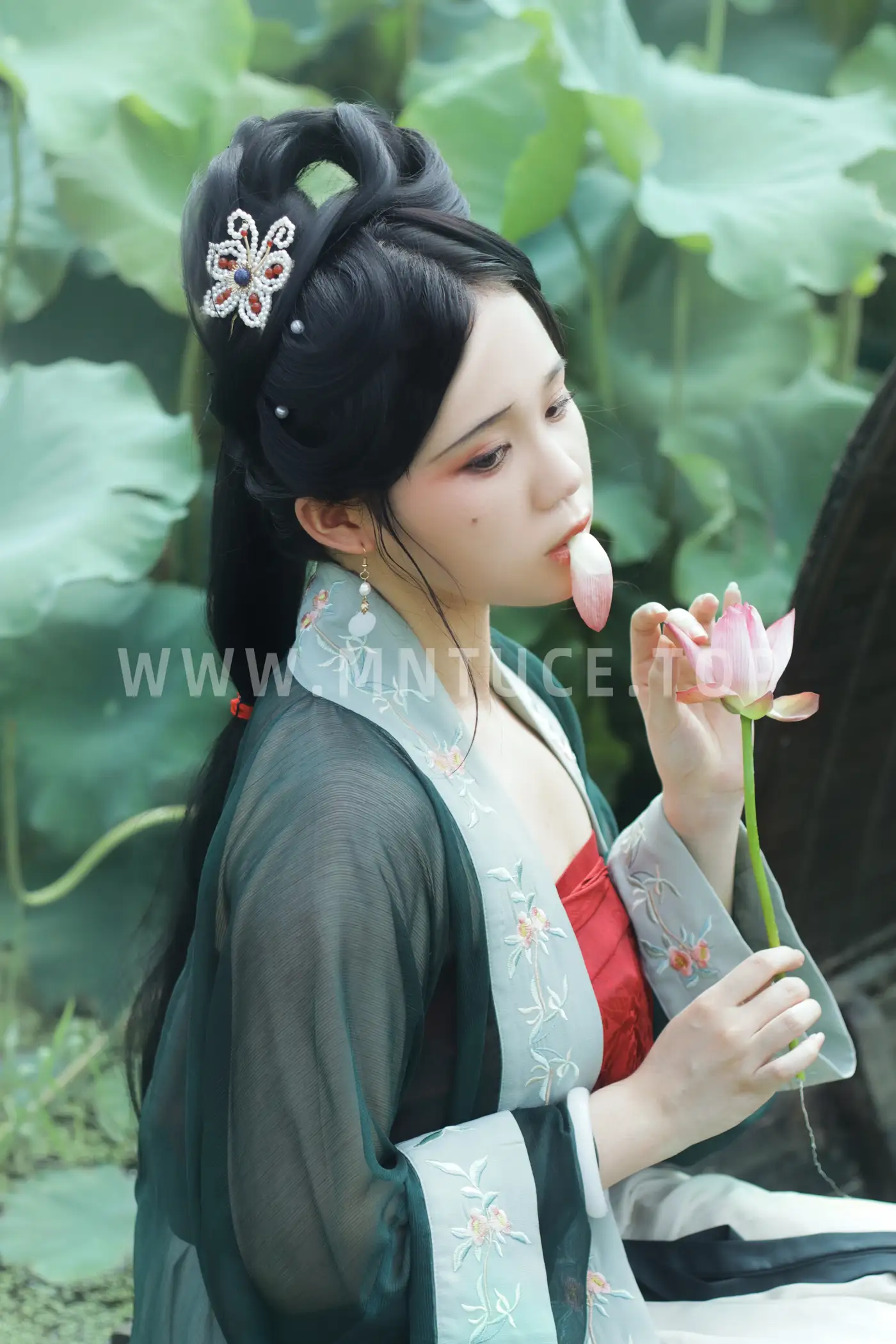 [YITUYU] 2022.08.21 Vol.1752 – Lotus Picking Song One high#[27P]-8
