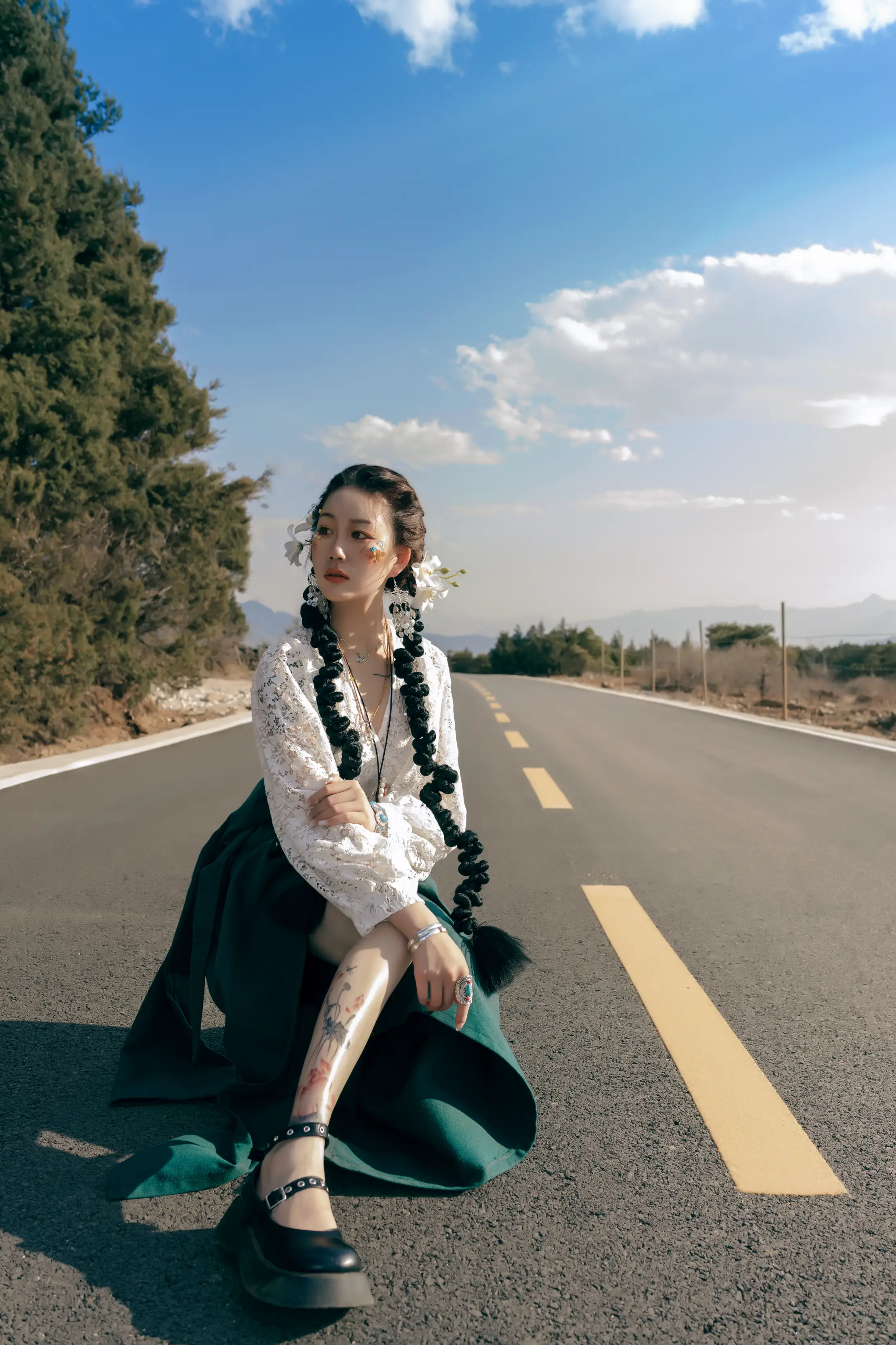 [YITUYU] 2022.05.20 Vol.0932 – Tibetan Girl Deng Wa'er#[20P]-1