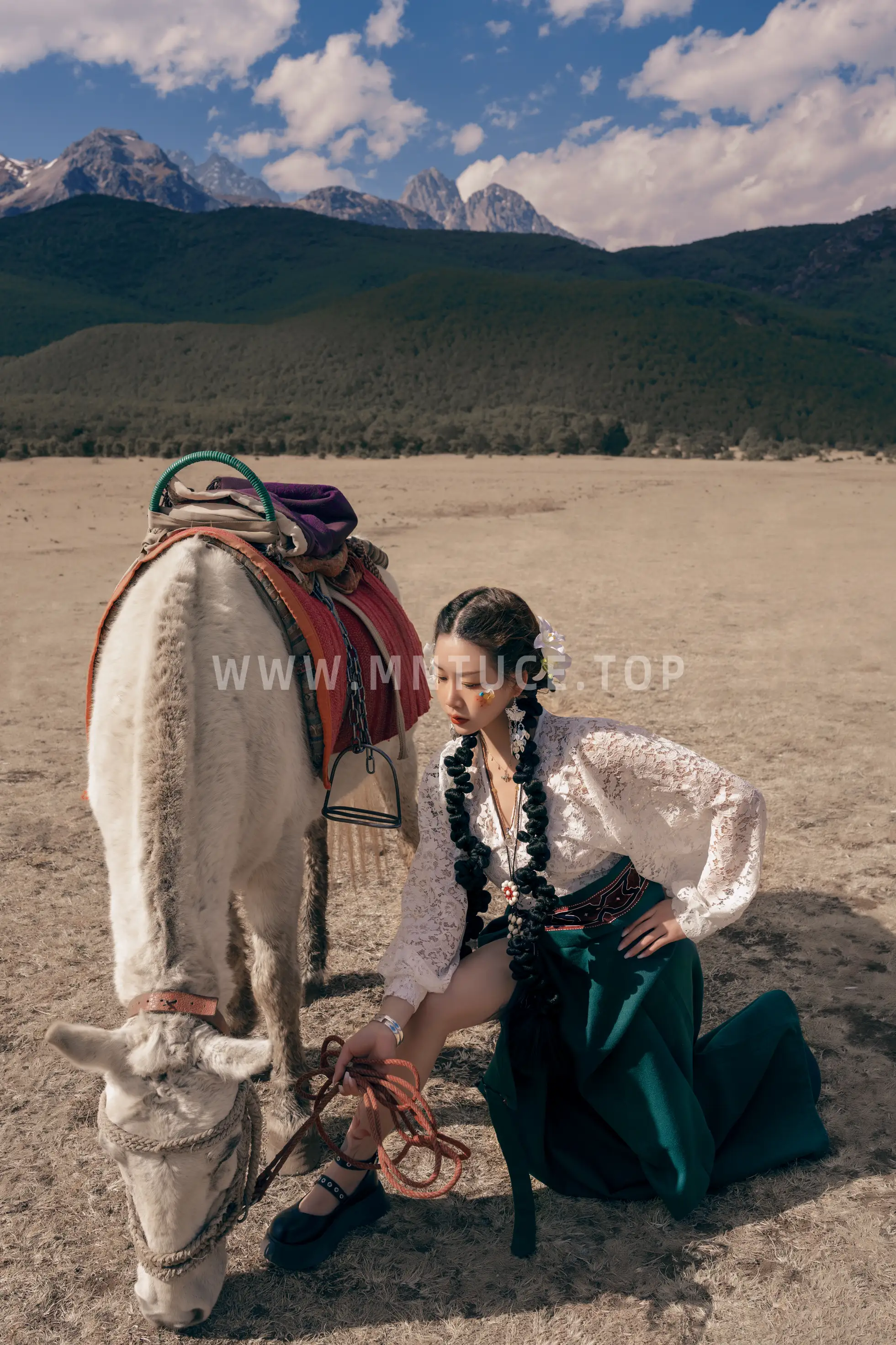 [YITUYU] 2022.05.20 Vol.0932 – Tibetan Girl Deng Wa'er#[20P]-4