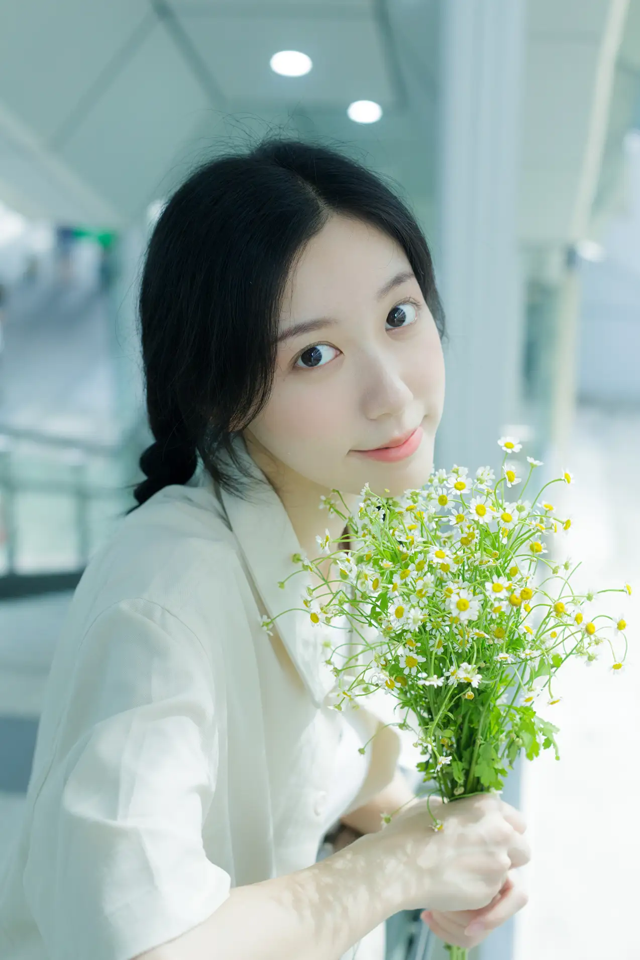 [YITUYU] 2022.08.22 Vol.1761 – Subway Adventures Cat Feeding Girl Cat Girl-#[39P]-2