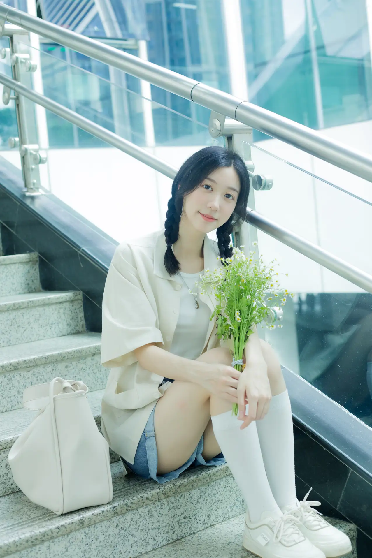 [YITUYU] 2022.08.22 Vol.1761 – Subway Adventures Cat Feeding Girl Cat Girl-#[39P]-3