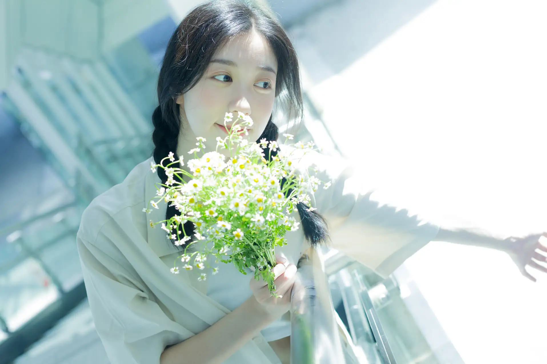 [YITUYU] 2022.08.22 Vol.1761 – Subway Adventures Cat Feeding Girl Cat Girl-#[39P]-4