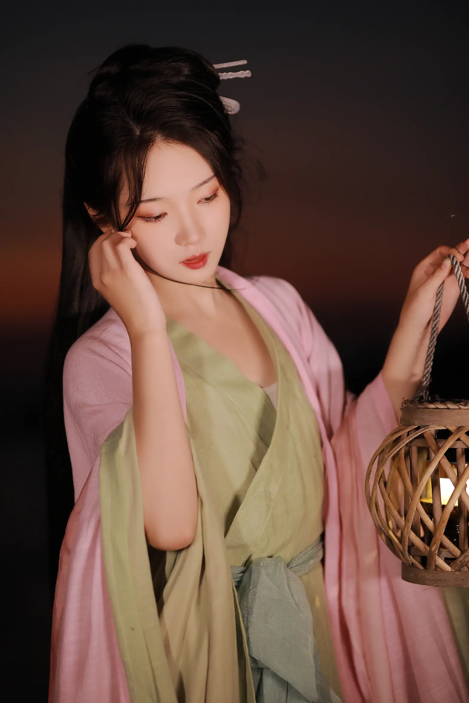 [YITUYU] 2022.08.30 Vol.1828 – The Color of Fireworks in the World The fallen flower man is independent#[33P]-5