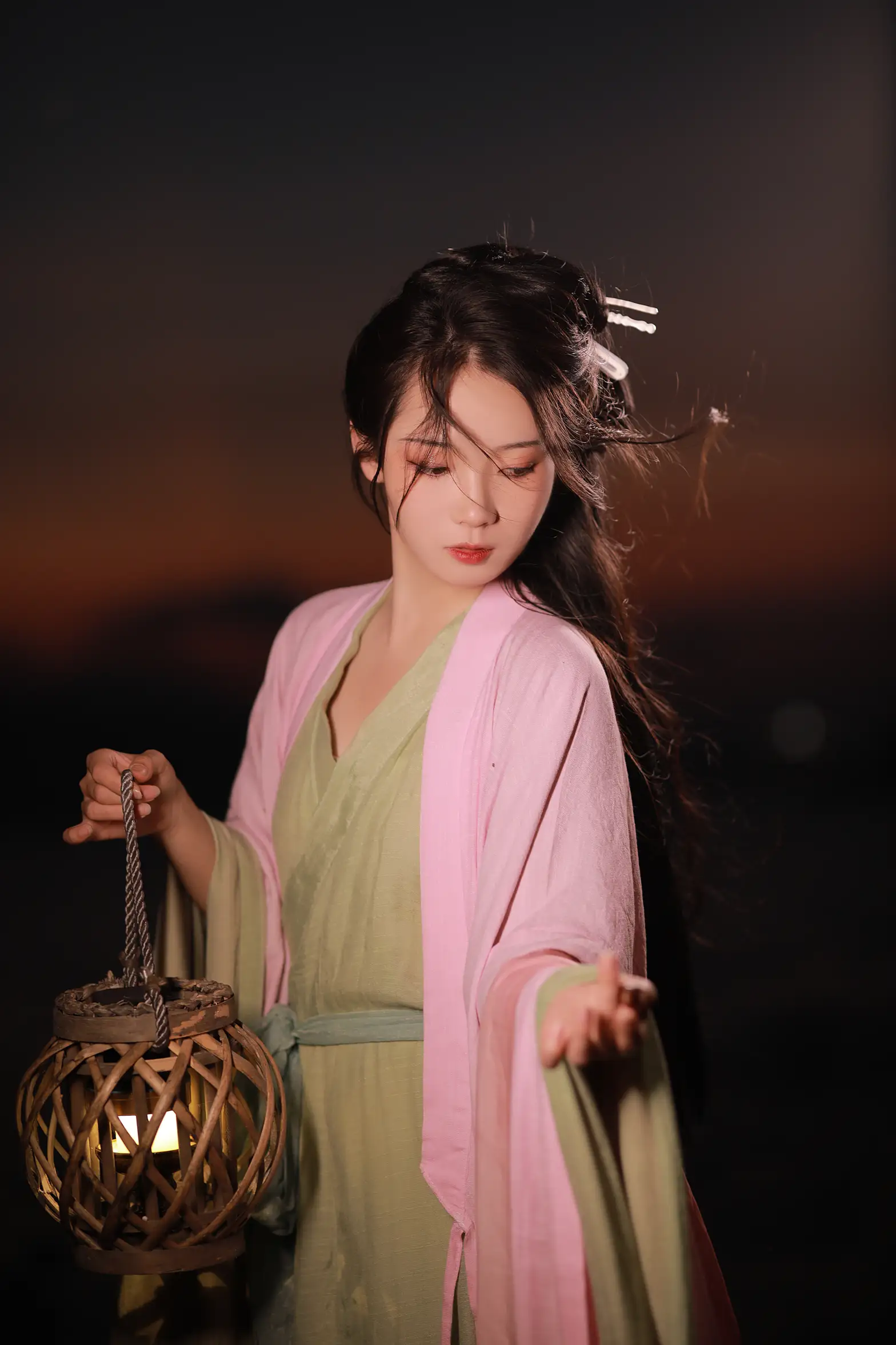 [YITUYU] 2022.08.30 Vol.1828 – The Color of Fireworks in the World The fallen flower man is independent#[33P]-6