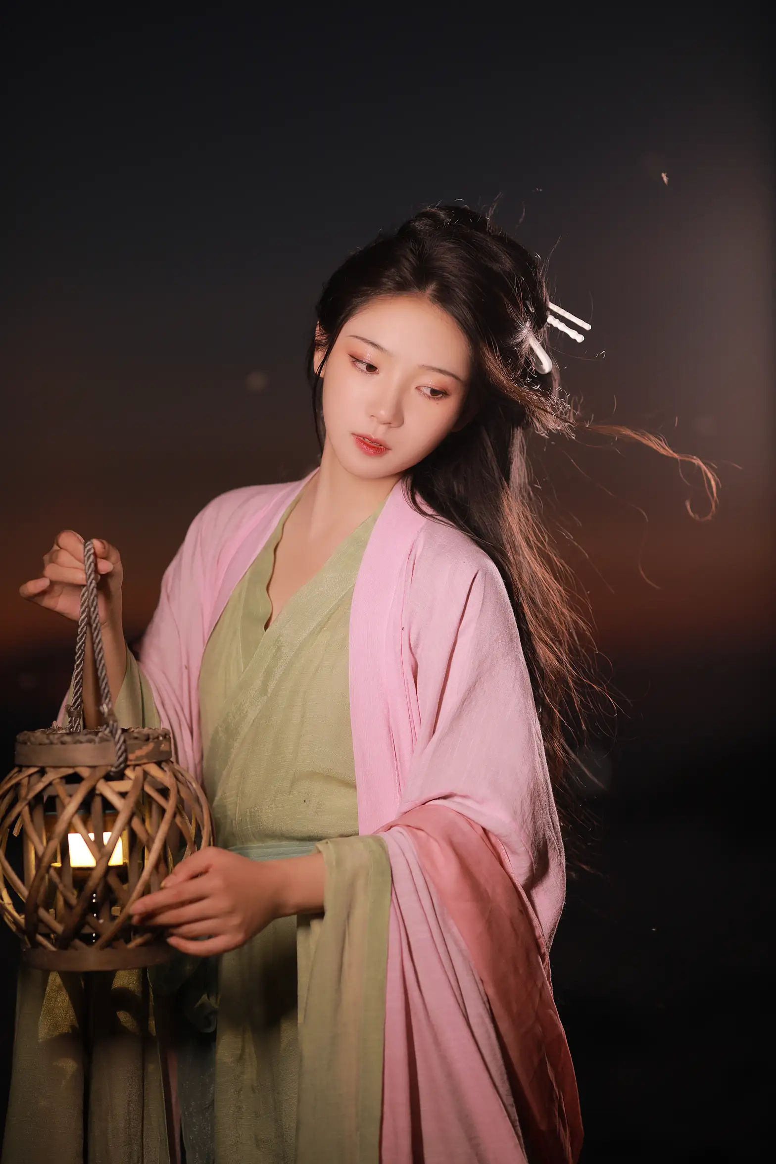 [YITUYU] 2022.08.30 Vol.1828 – The Color of Fireworks in the World The fallen flower man is independent#[33P]-7