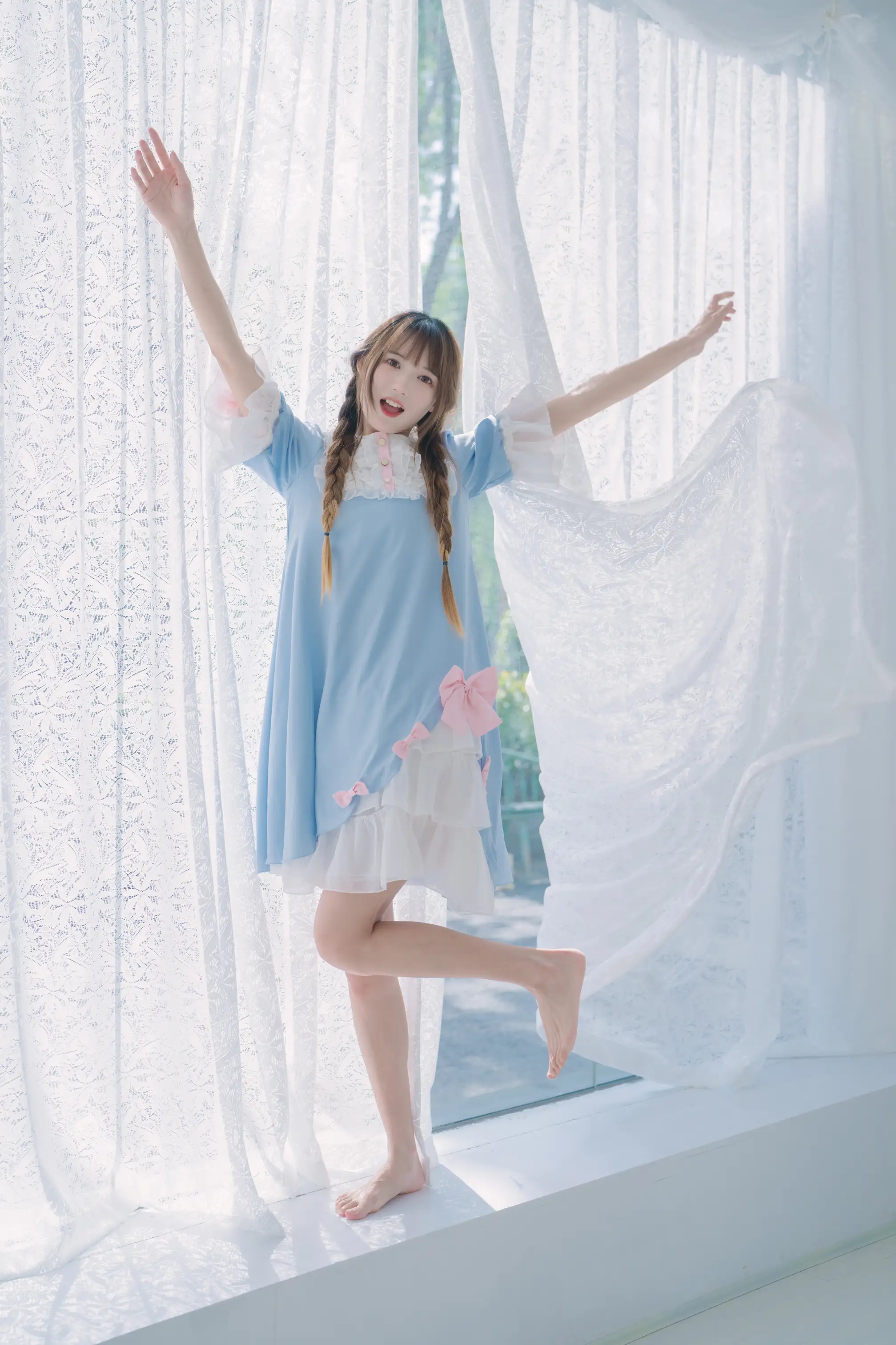 [YITUYU] 2022.08.13 Vol.1691 – Pure white and cute Rabbit Zzz won't eat carrots#[32P]-1