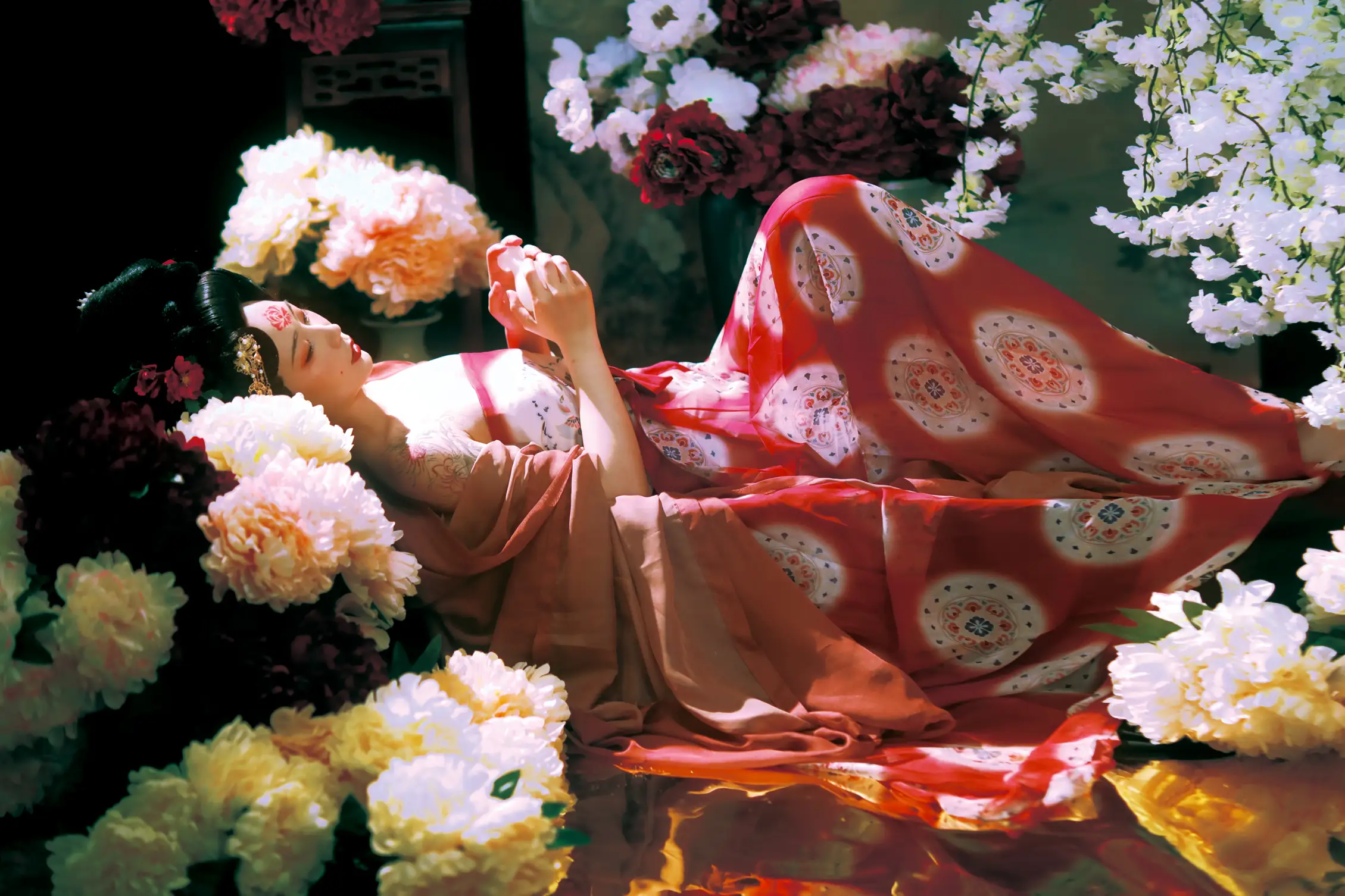 [YITUYU] 2022.08.23 Vol.1771 – The imperial concubine lies drunk among the peonies salmon#[21P]-4
