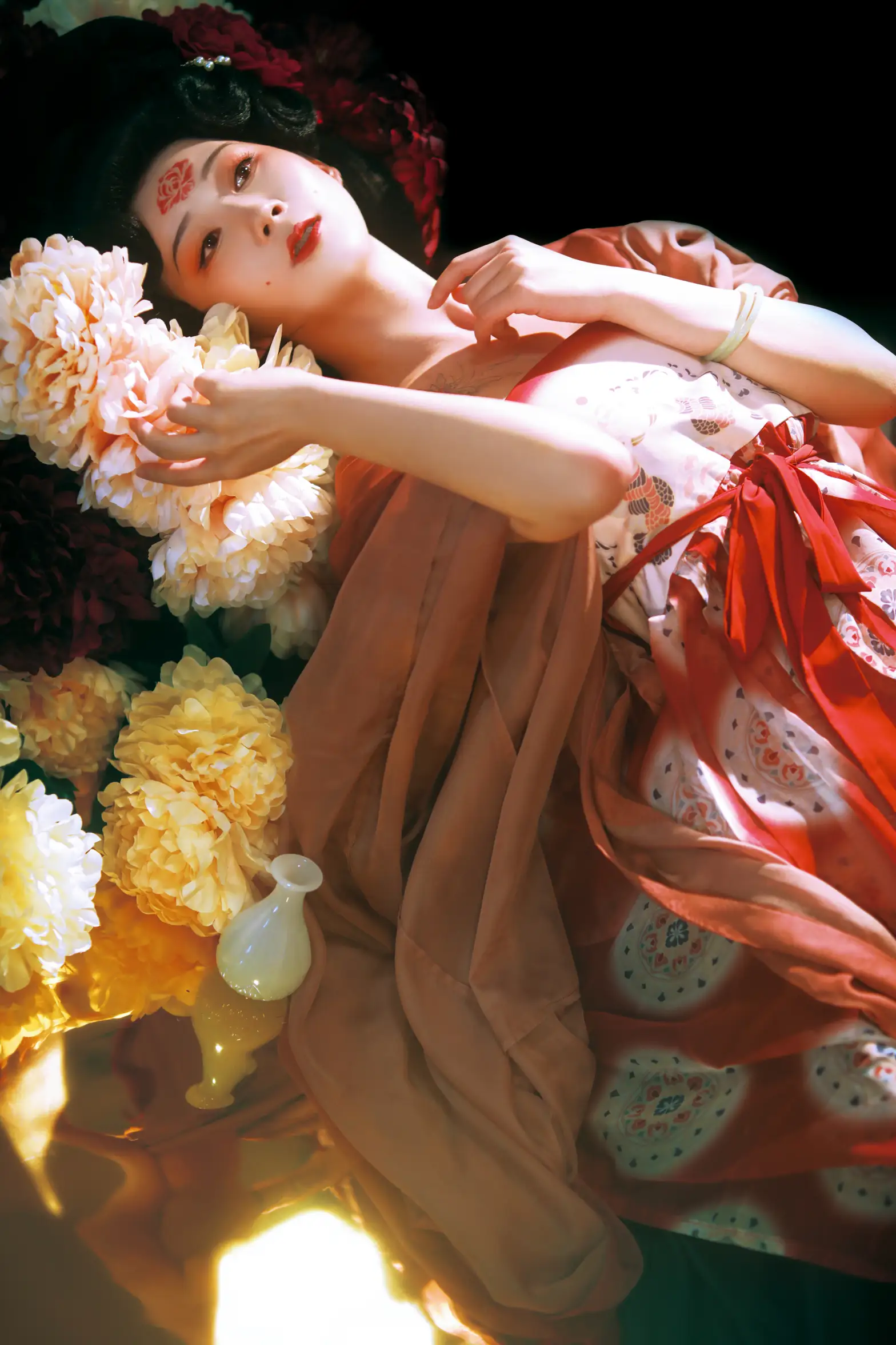 [YITUYU] 2022.08.23 Vol.1771 – The imperial concubine lies drunk among the peonies salmon#[21P]-7