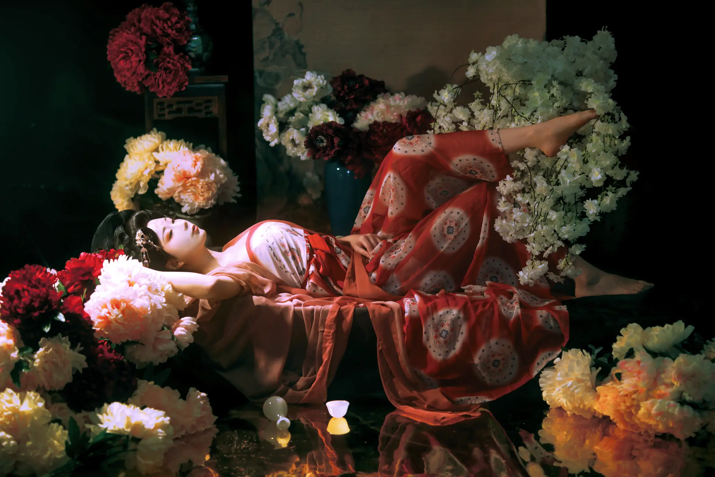 [YITUYU] 2022.08.23 Vol.1771 – The imperial concubine lies drunk among the peonies salmon#[21P]-10