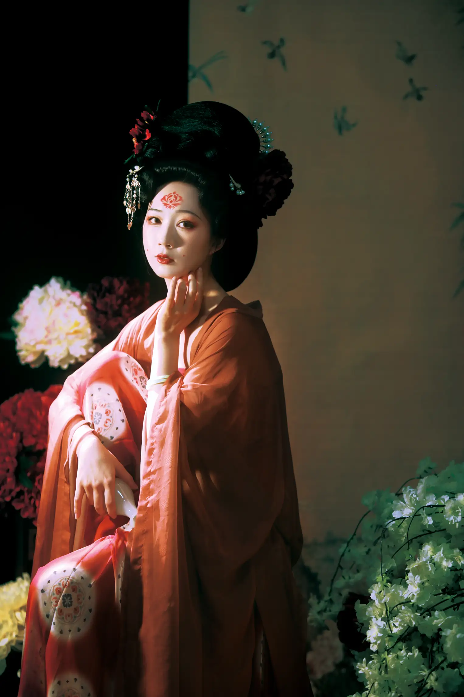 [YITUYU] 2022.08.23 Vol.1771 – The imperial concubine lies drunk among the peonies salmon#[21P]-1