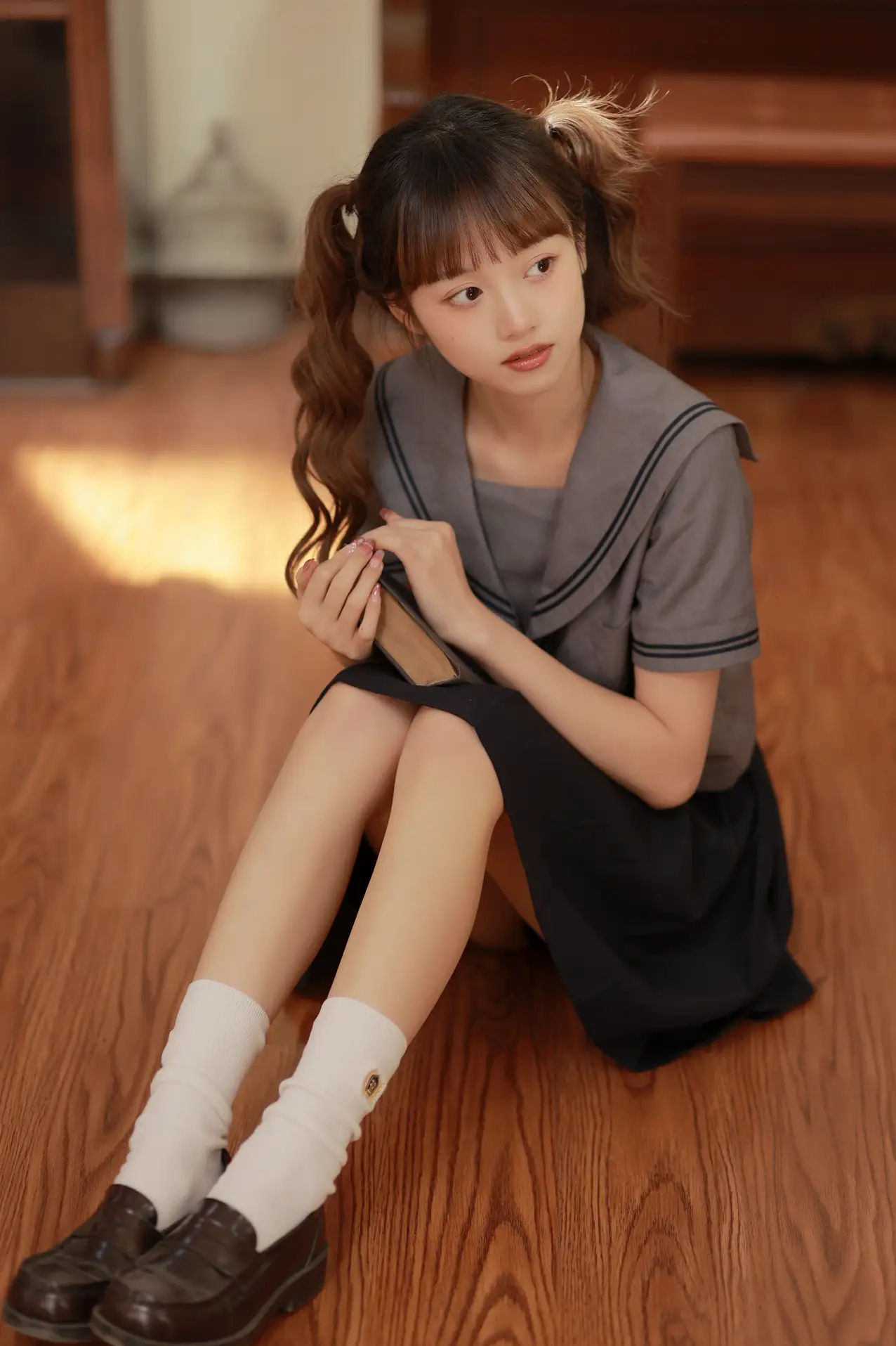 [YITUYU] 2022.09.11 Vol.1923 – Black and White Keys – goldfishyu#[22P]-5