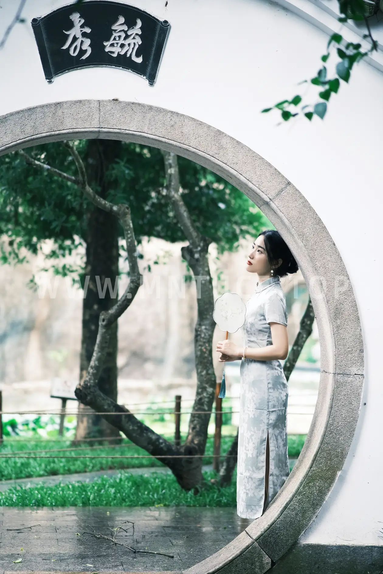 [YITUYU] 2022.08.25 Vol.1791 – Misty Rain Jiangnan Yin'er#[22P]-8
