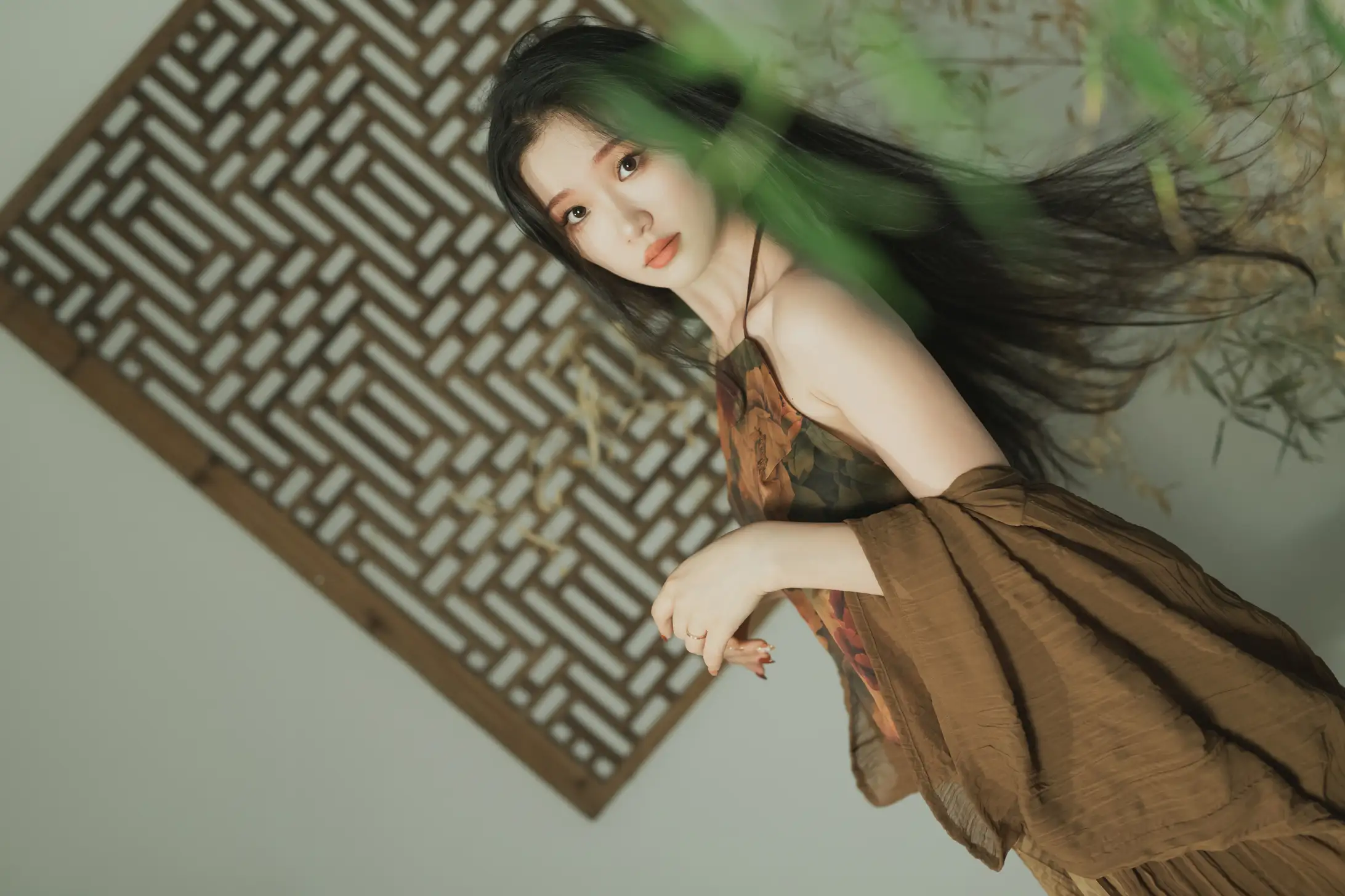 [YITUYU] 2022.09.03 Vol.1861 – Suyi Looking back at each other, meow meow meow#[35P]-5