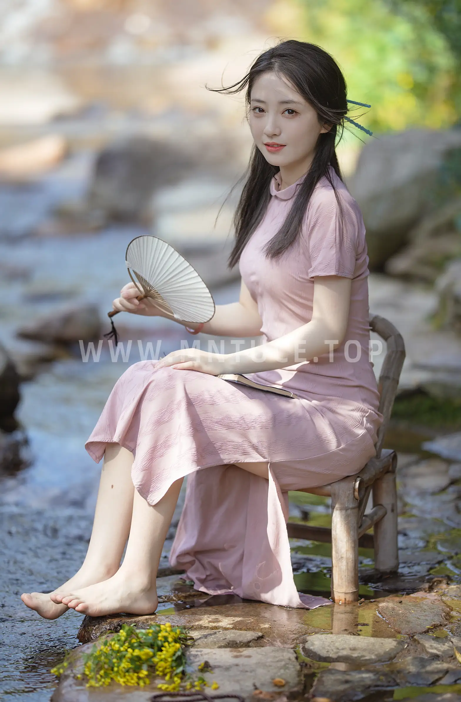 [YITUYU] 2022.08.26 Vol.1796 – Liang Xia Little Nuannuan wants a big sun#[20P]-8