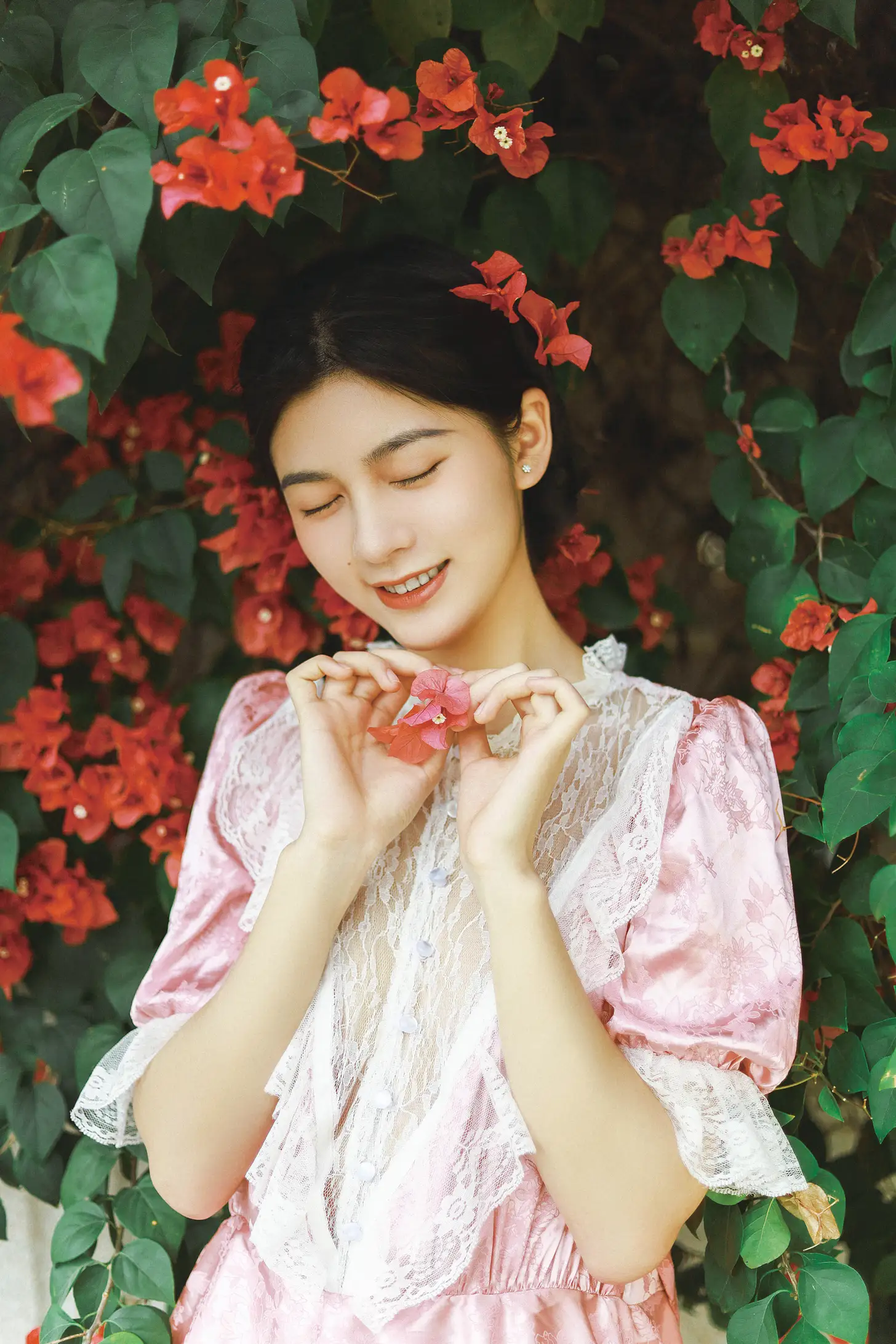 [YITUYU] 2022.09.12 Vol.1932 – Bougainvillea and the Girl Xinhui#[21P]-6