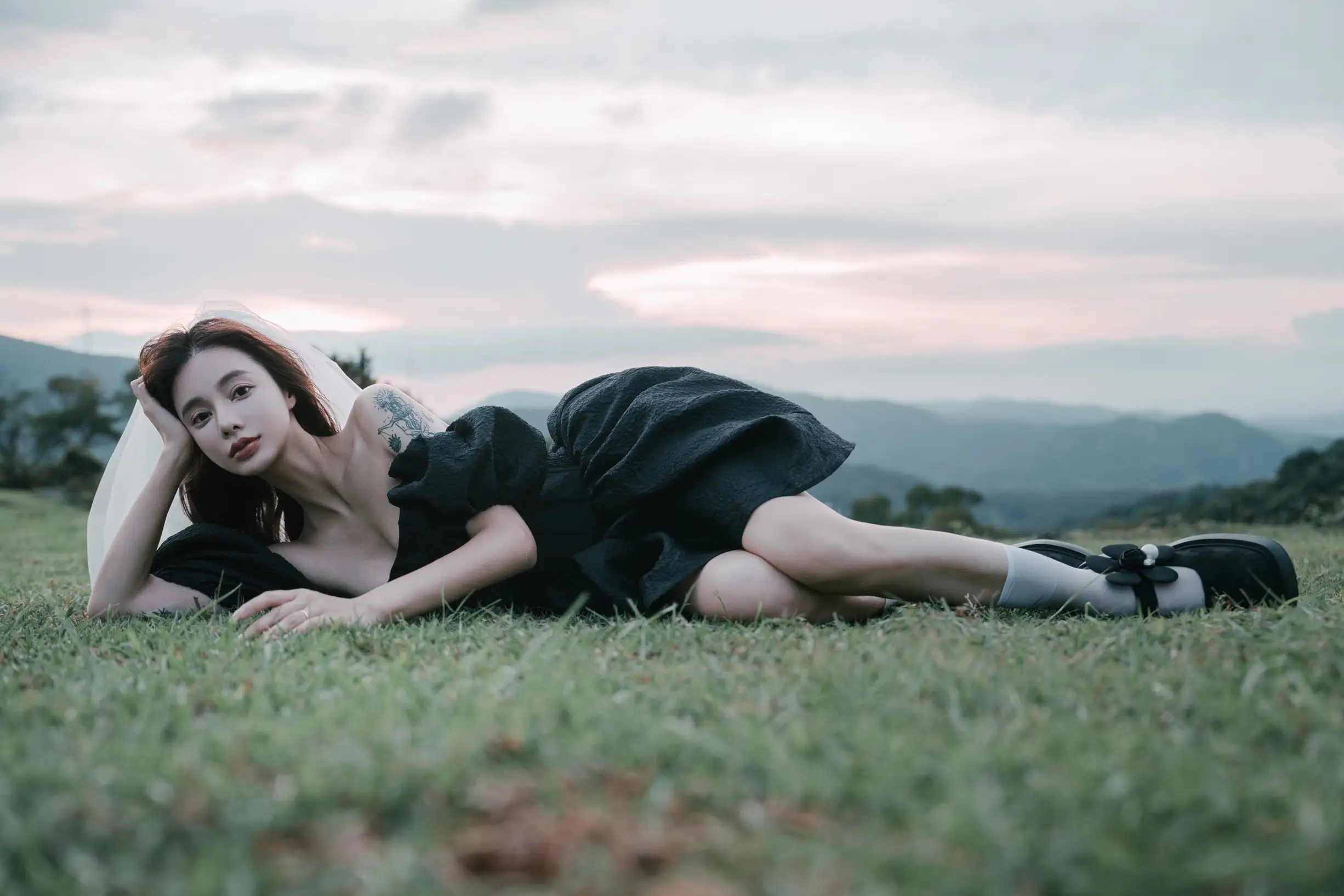 [YITUYU] 2022.09.16 Vol.1964 – Fading moment, black skirt and white gauze emotional film Classmate Shuwen#[39P]-6
