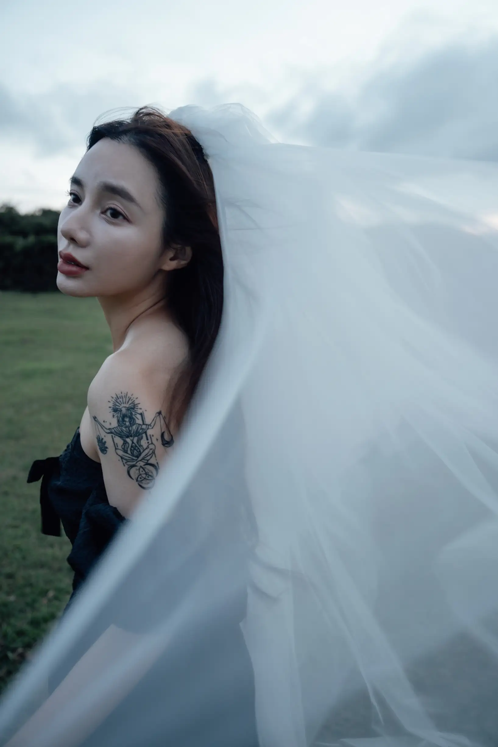 [YITUYU] 2022.09.16 Vol.1964 – Fading moment, black skirt and white gauze emotional film Classmate Shuwen#[39P]-4