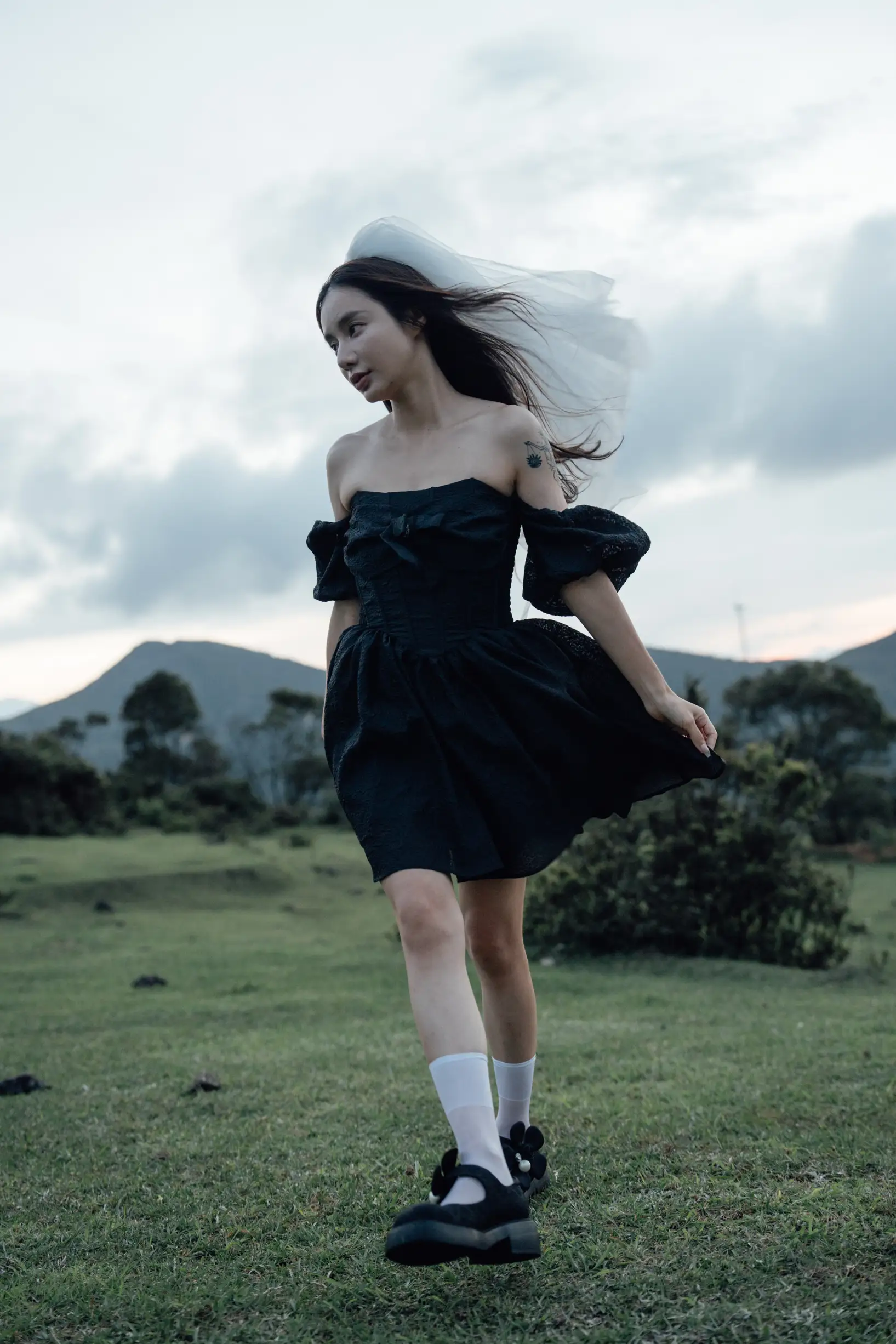 [YITUYU] 2022.09.16 Vol.1964 – Fading moment, black skirt and white gauze emotional film Classmate Shuwen#[39P]-8