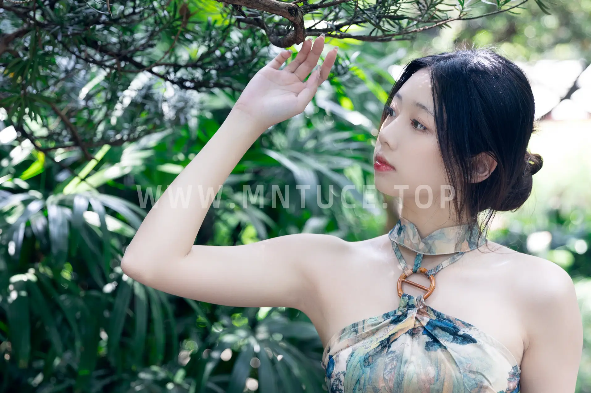 [YITUYU] 2022.08.02 Vol.1610 – Only this green Pineapple Bun#[42P]-8