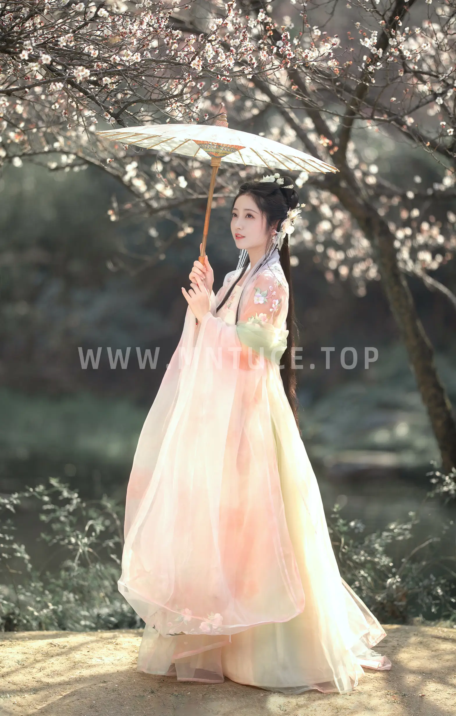 [YITUYU] 2022.06.04 Vol.1075 – Secret fragrance Little Nuannuan wants a big sun#[22P]-4