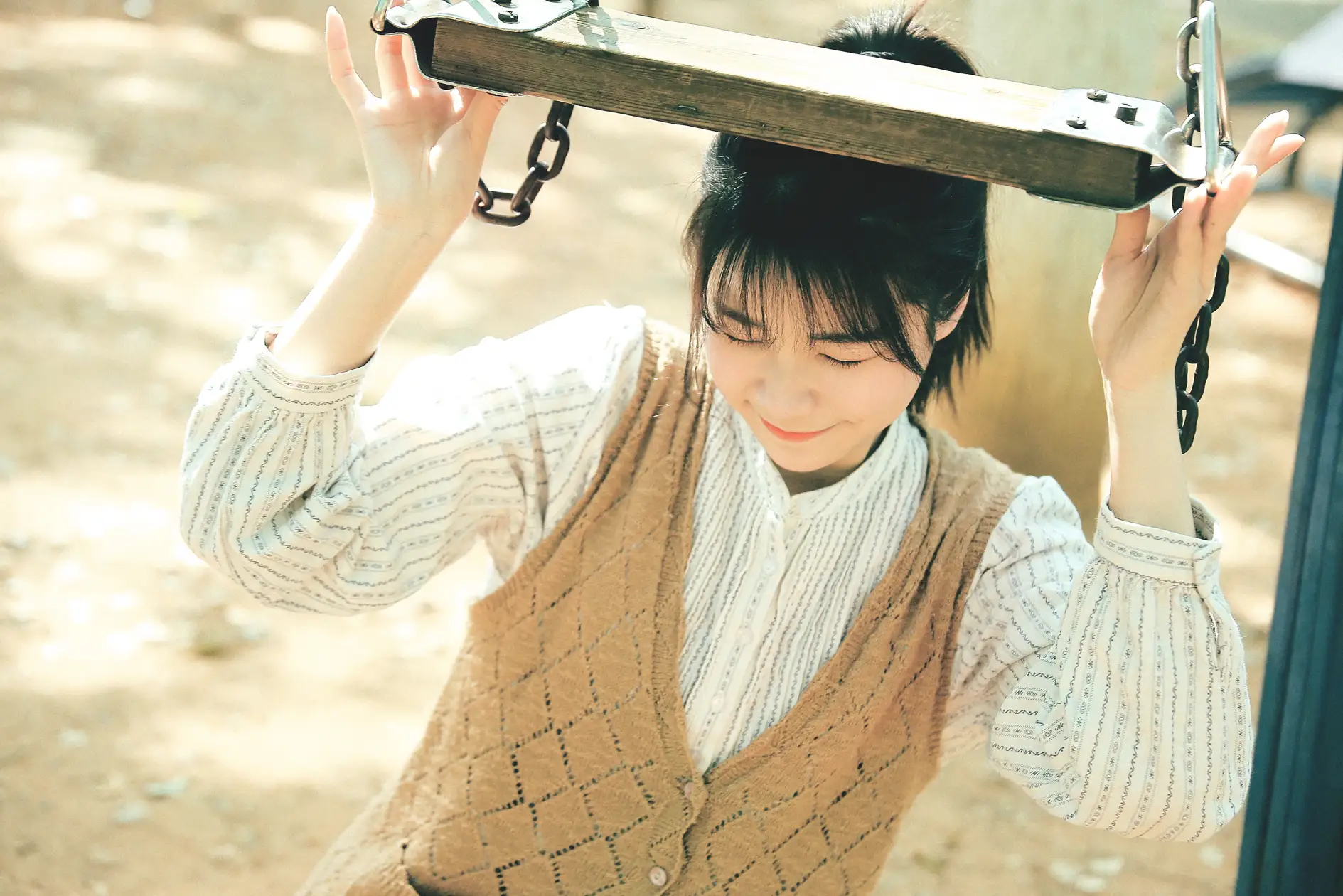 [YITUYU] 2022.05.18 Vol.0921 – Late Summer Breeze Ziao#[25P]-2