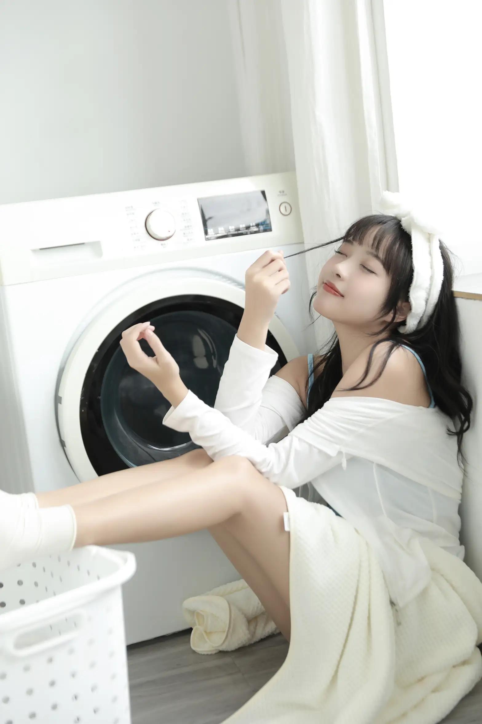 [YITUYU] 2022.09.20 Vol.1999 – Sweet Summer Afternoon Xiaoweiren'er#[37P]-1