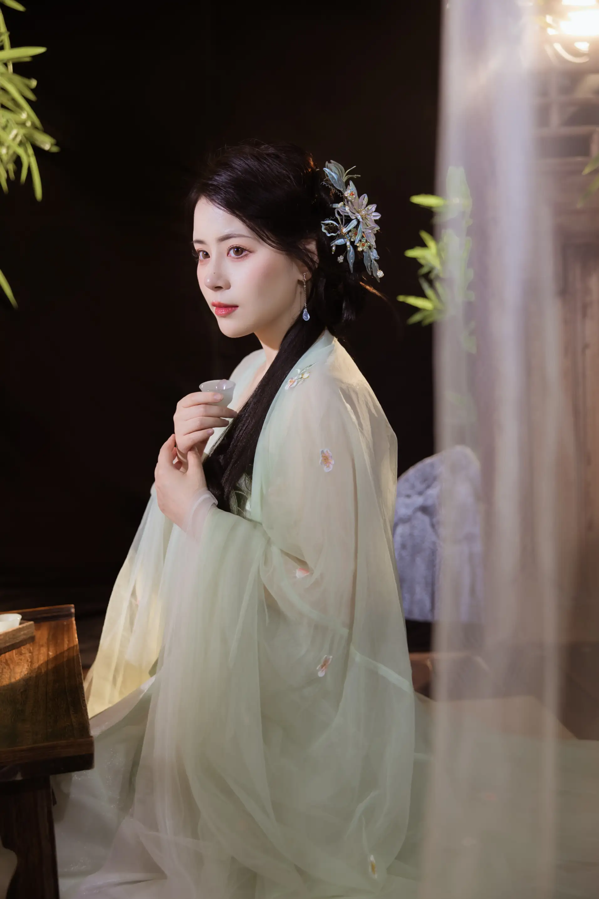 [YITUYU] 2022.08.05 Vol.1632 – Summer Courtyard The young master is not bad__#[22P]-10