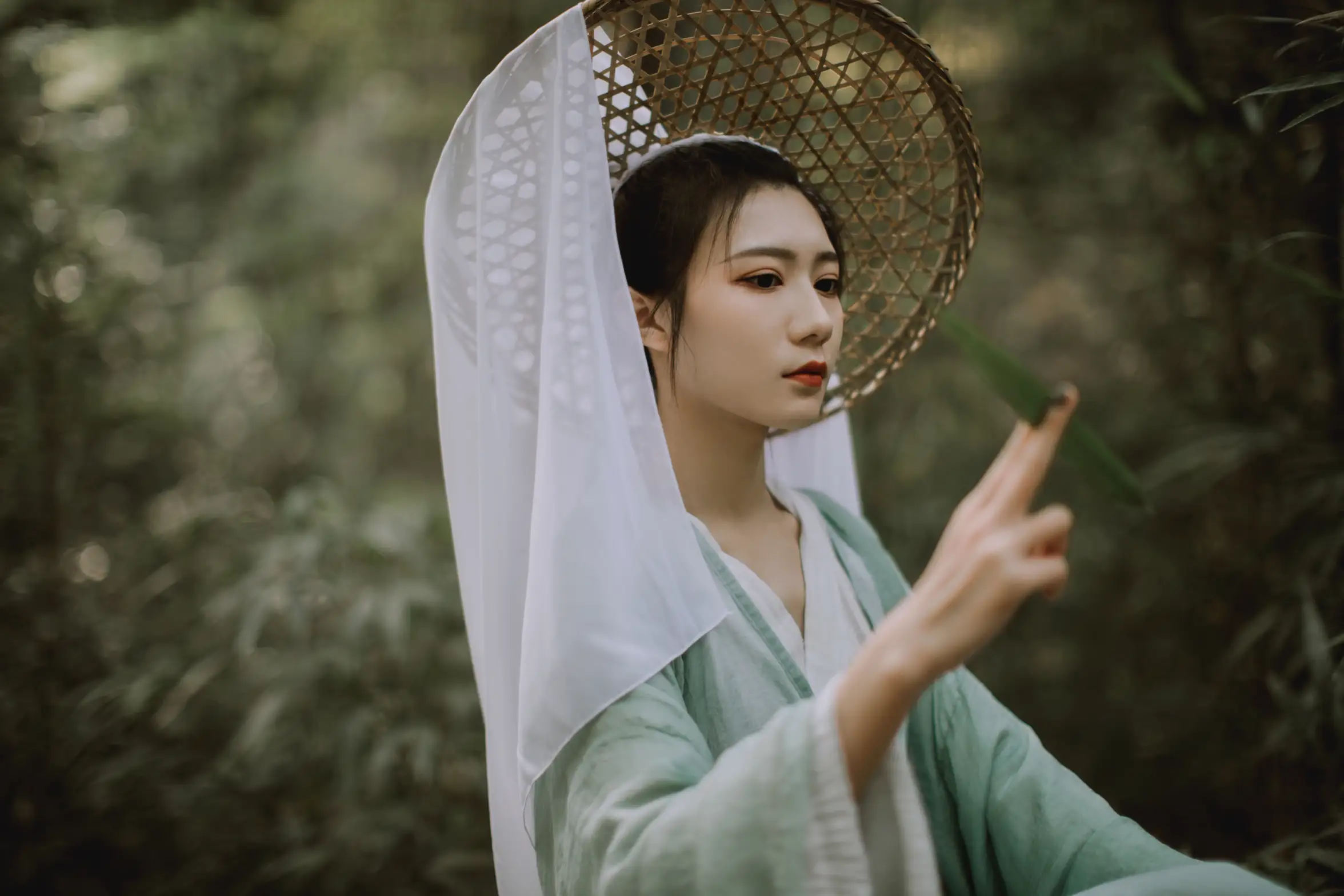 [YITUYU] 2022.09.18 Vol.1984 – Bamboo Shadow Liao XinxinLetitia#[22P]-1