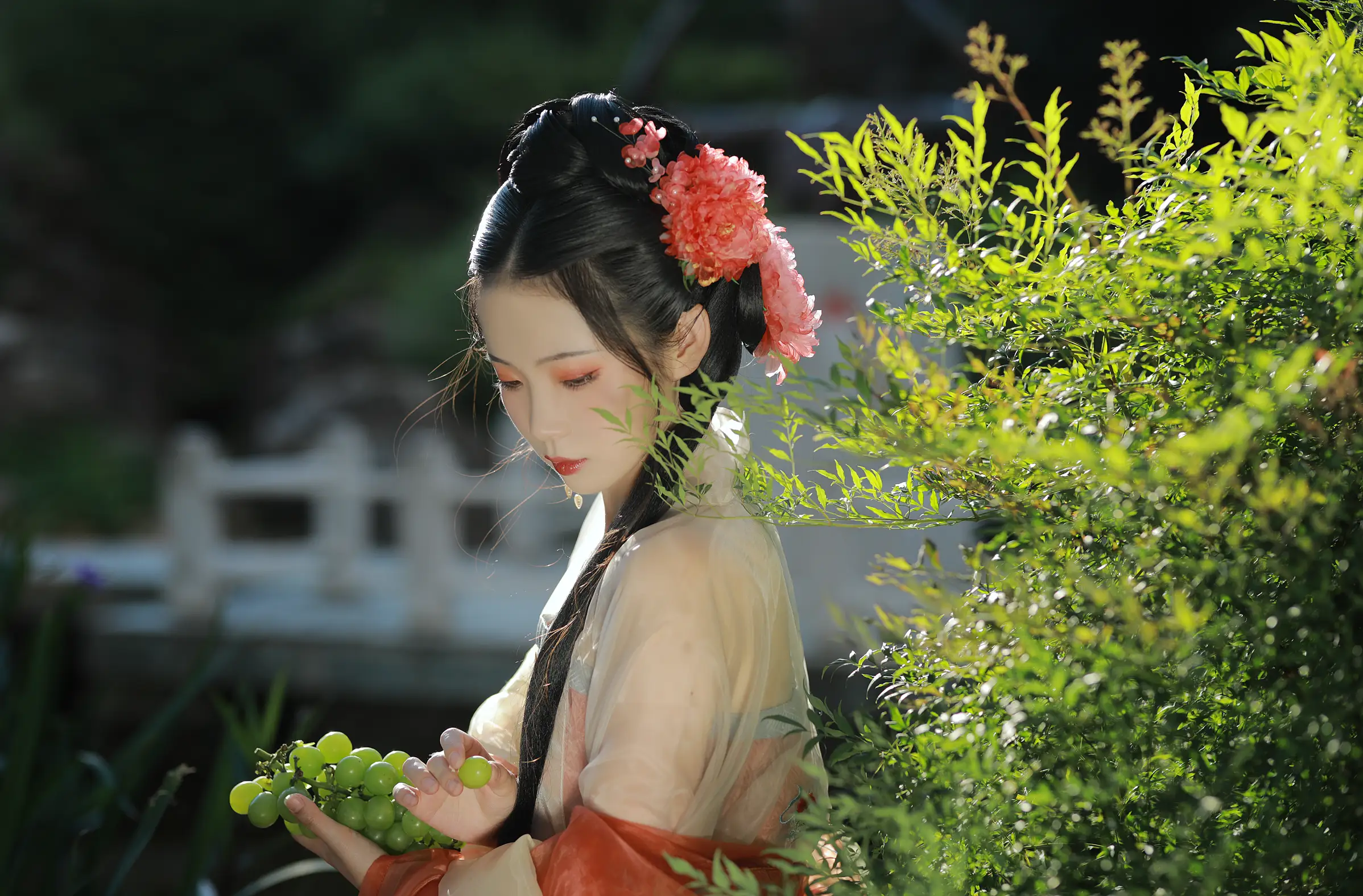 [YITUYU] 2022.09.06 Vol.1881 – Beauty is coming to Yinchenque The fallen flower man is independent#[34P]-2