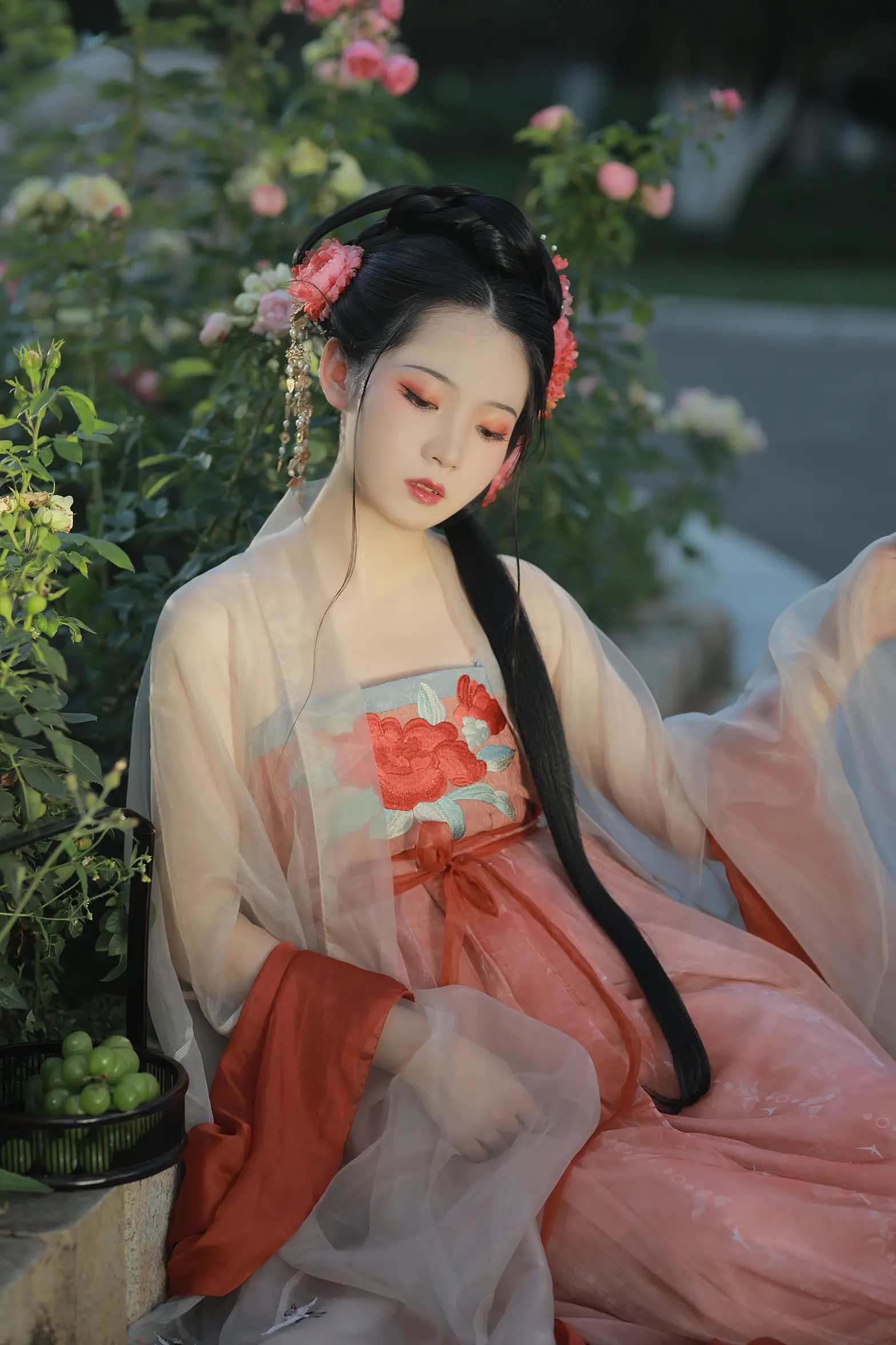 [YITUYU] 2022.09.06 Vol.1881 – Beauty is coming to Yinchenque The fallen flower man is independent#[34P]-7