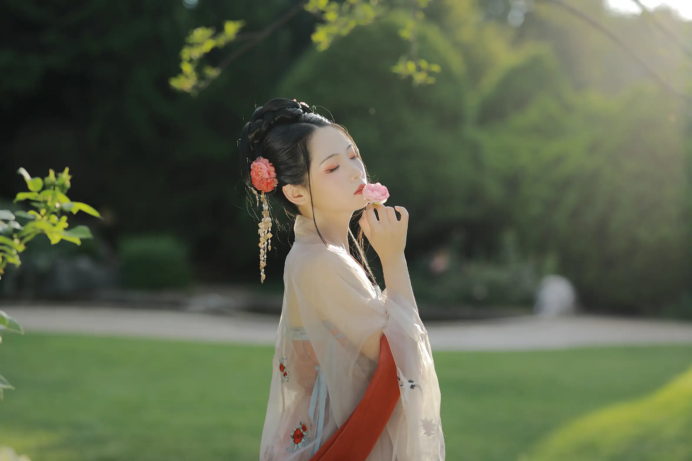 [YITUYU] 2022.09.06 Vol.1881 – Beauty is coming to Yinchenque The fallen flower man is independent#[34P]-3
