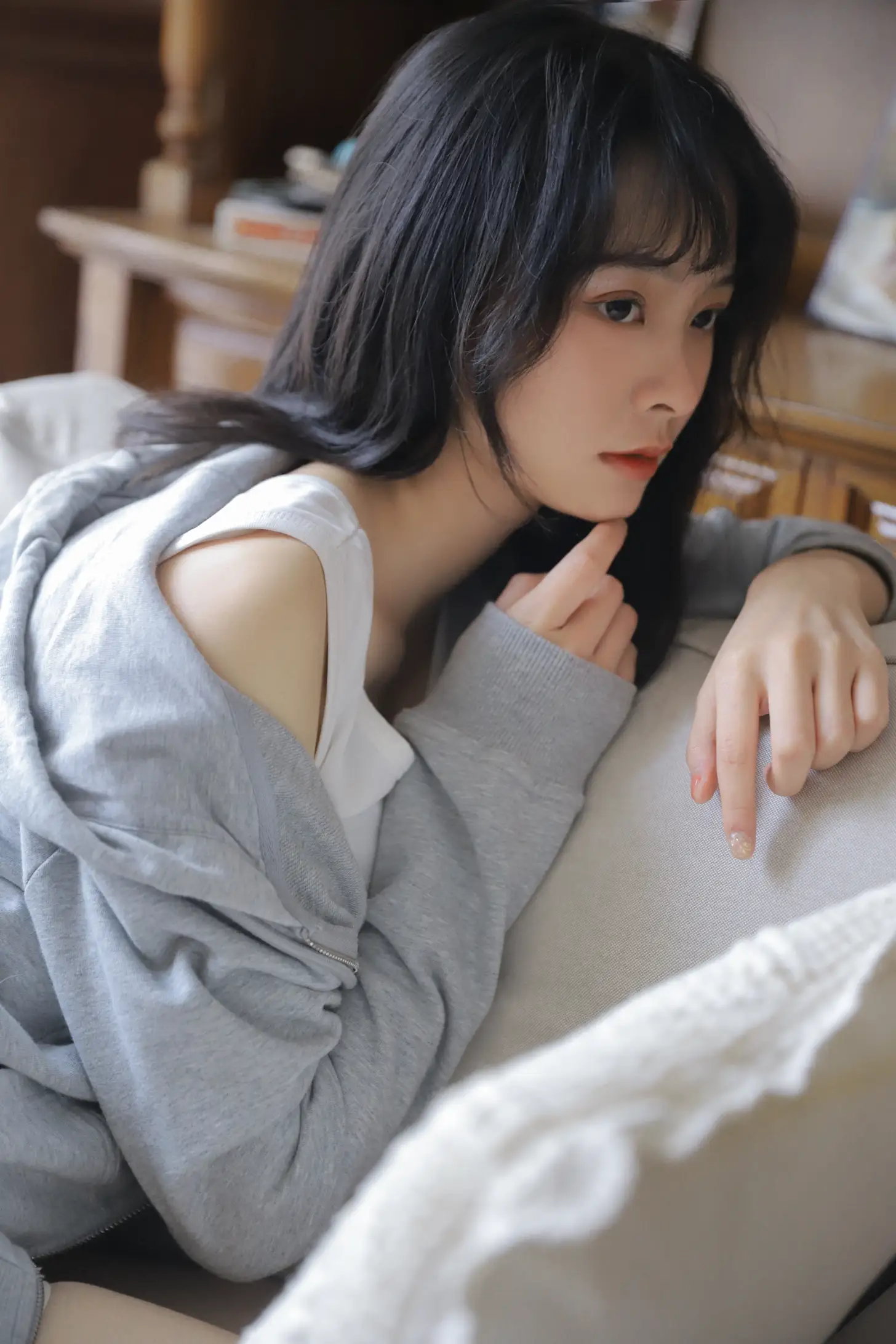 [YITUYU] 2022.08.01 Vol.1599 – Gray Track – Spring and summer_#[23P]-2