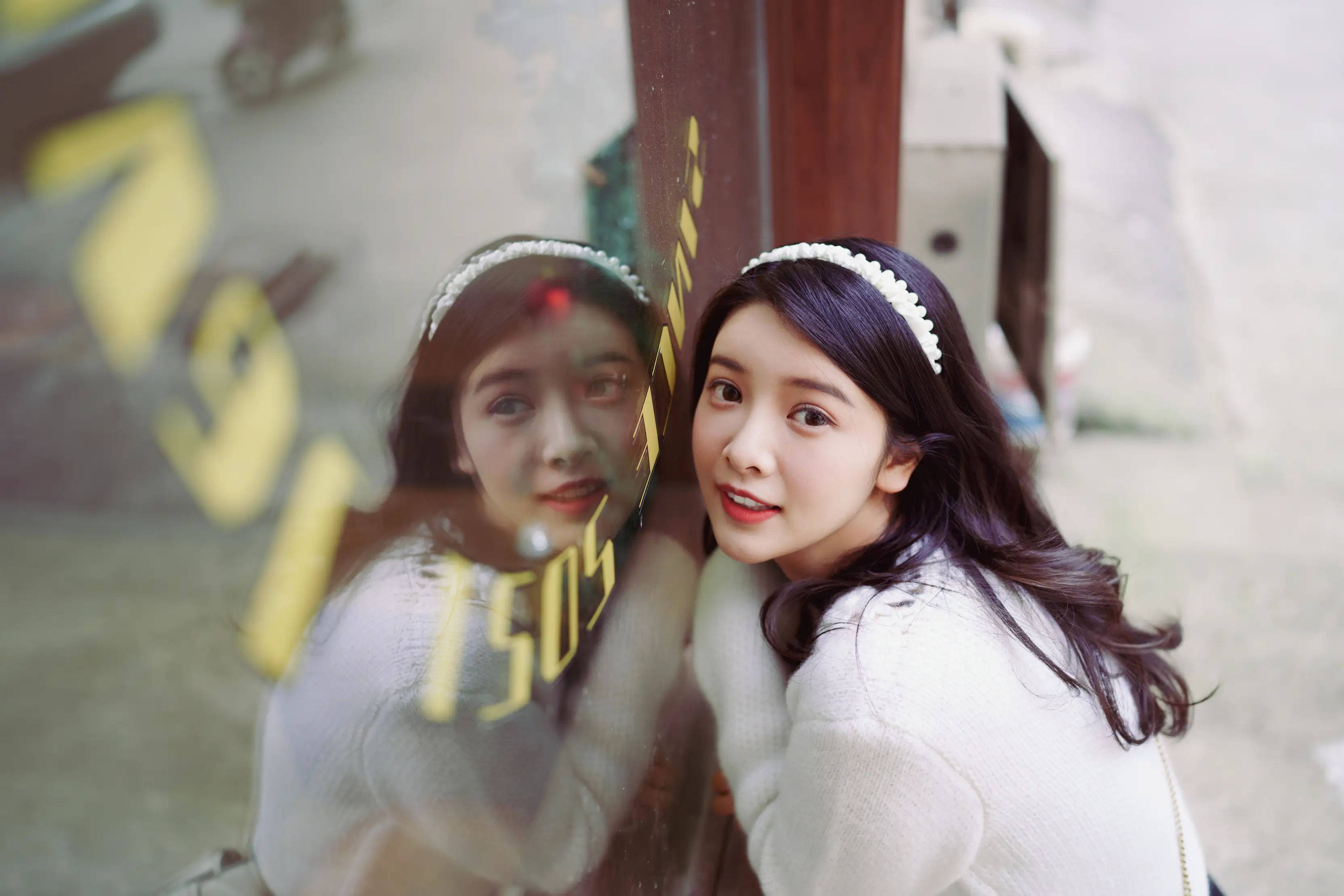 [YITUYU] 2022.01.29 Vol.722 – Jingle Bell, Christmas scenery themed portrait photography Meow meow meow is Jin'er#[61P]-1
