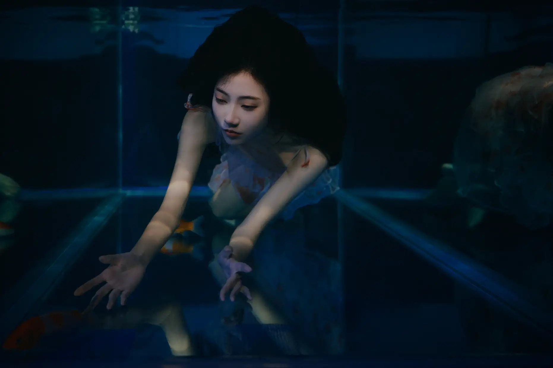 [YITUYU] 2022.08.27 Vol.1806 – Some people like blue Awan#[45P]-2