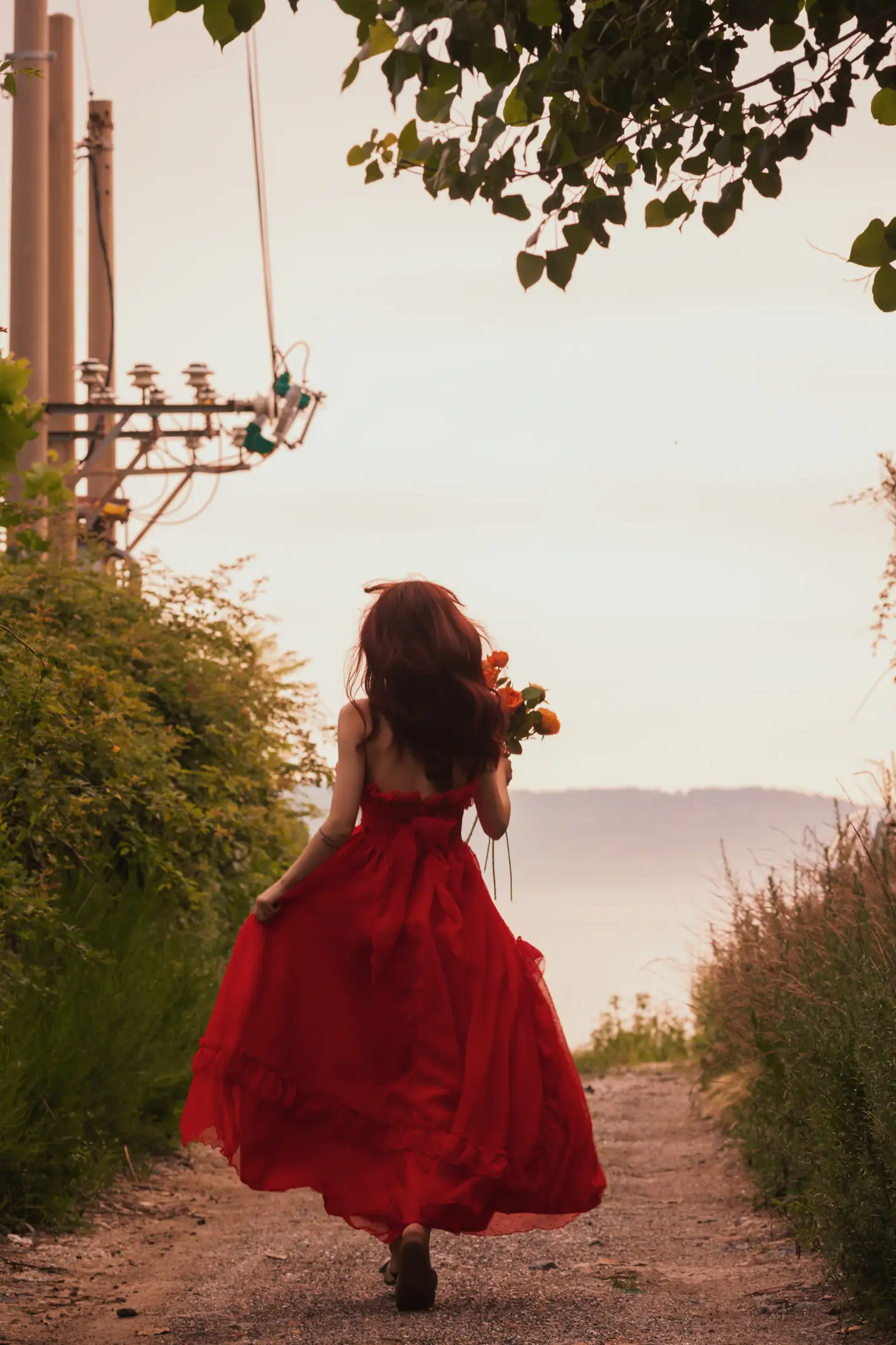 [YITUYU] 2022.09.02 Vol.1849 – Sunset at the seaside and girl in red dress Yixuan-#[33P]-9