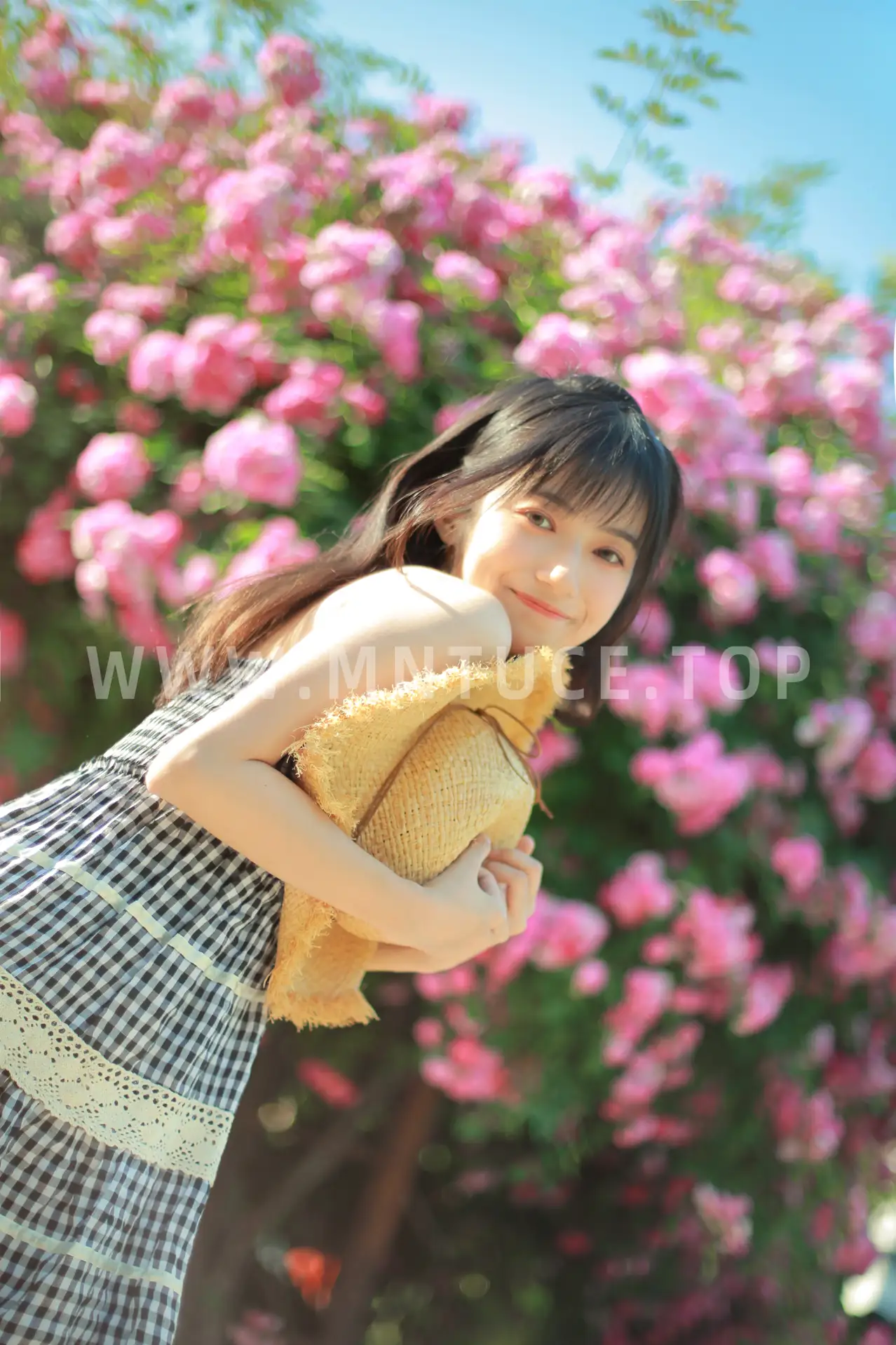 [YITUYU] 2022.05.18 Vol.0917 – Rose blooms late It's half a month, right?#[28P]-4